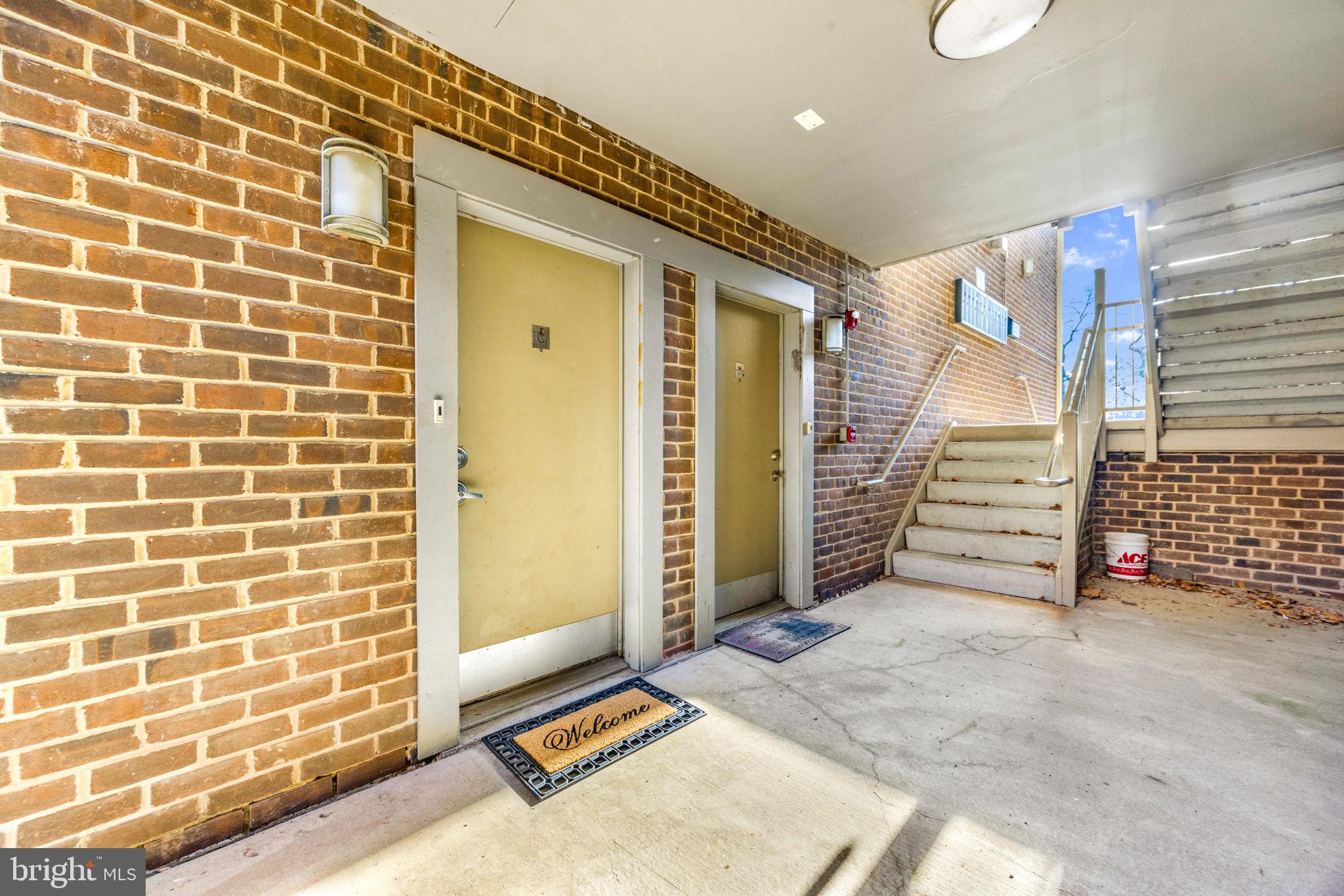 ANNAPOLIS OVERLOOK - Residential