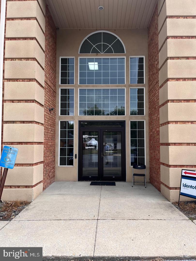 1512 E CARACAS AVENUE 801