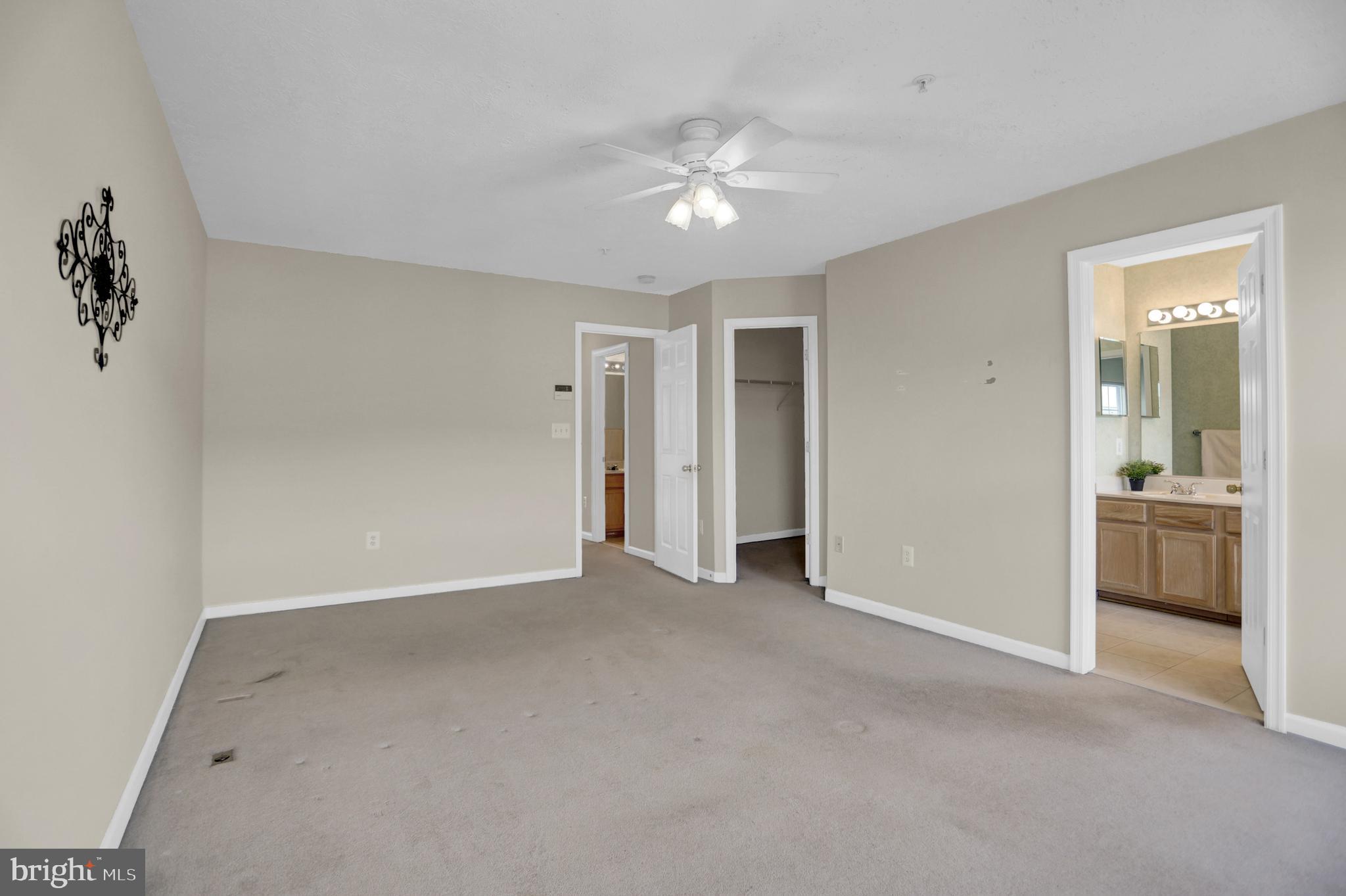 EATON SQUARE - Residential