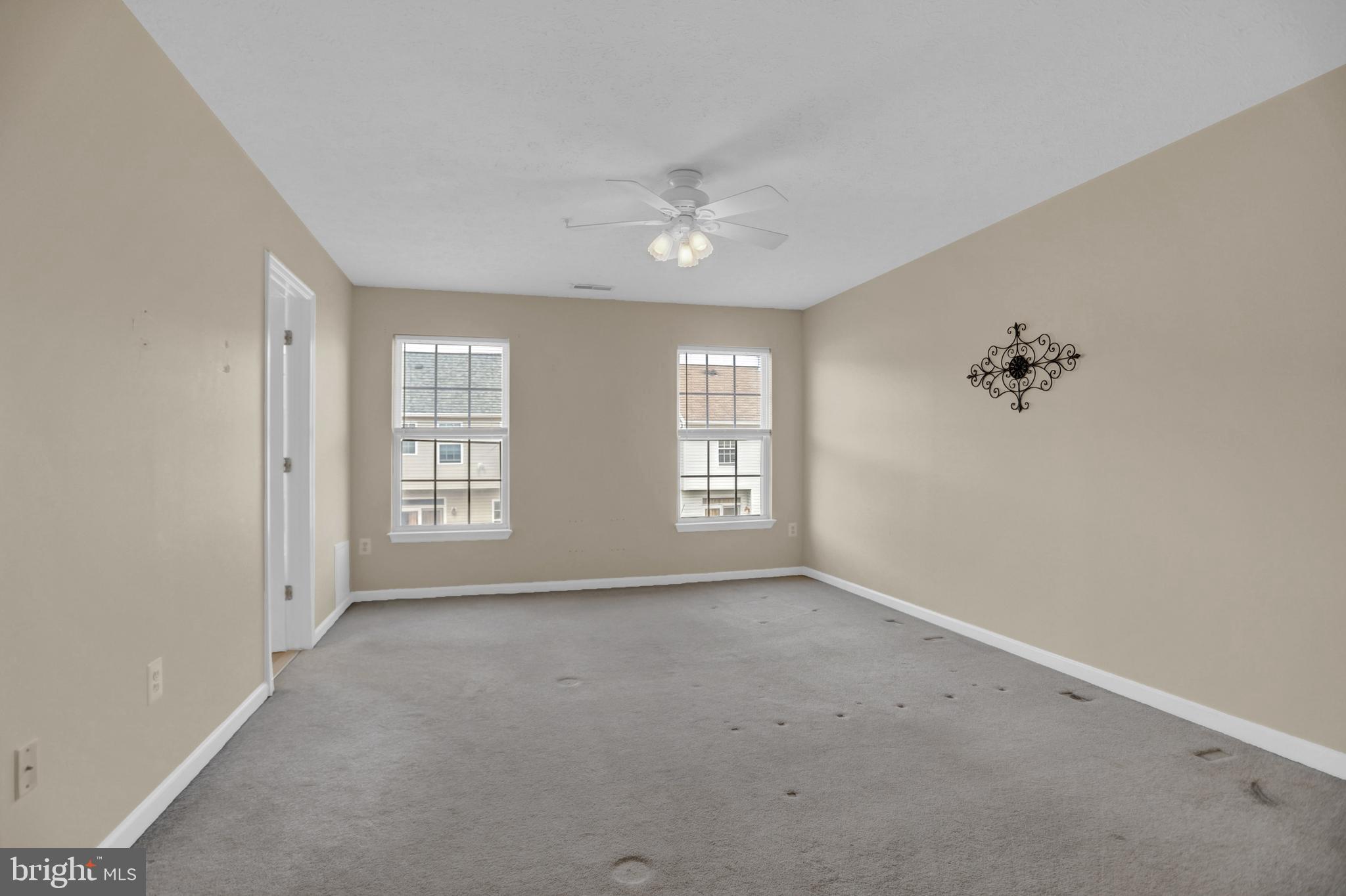 EATON SQUARE - Residential