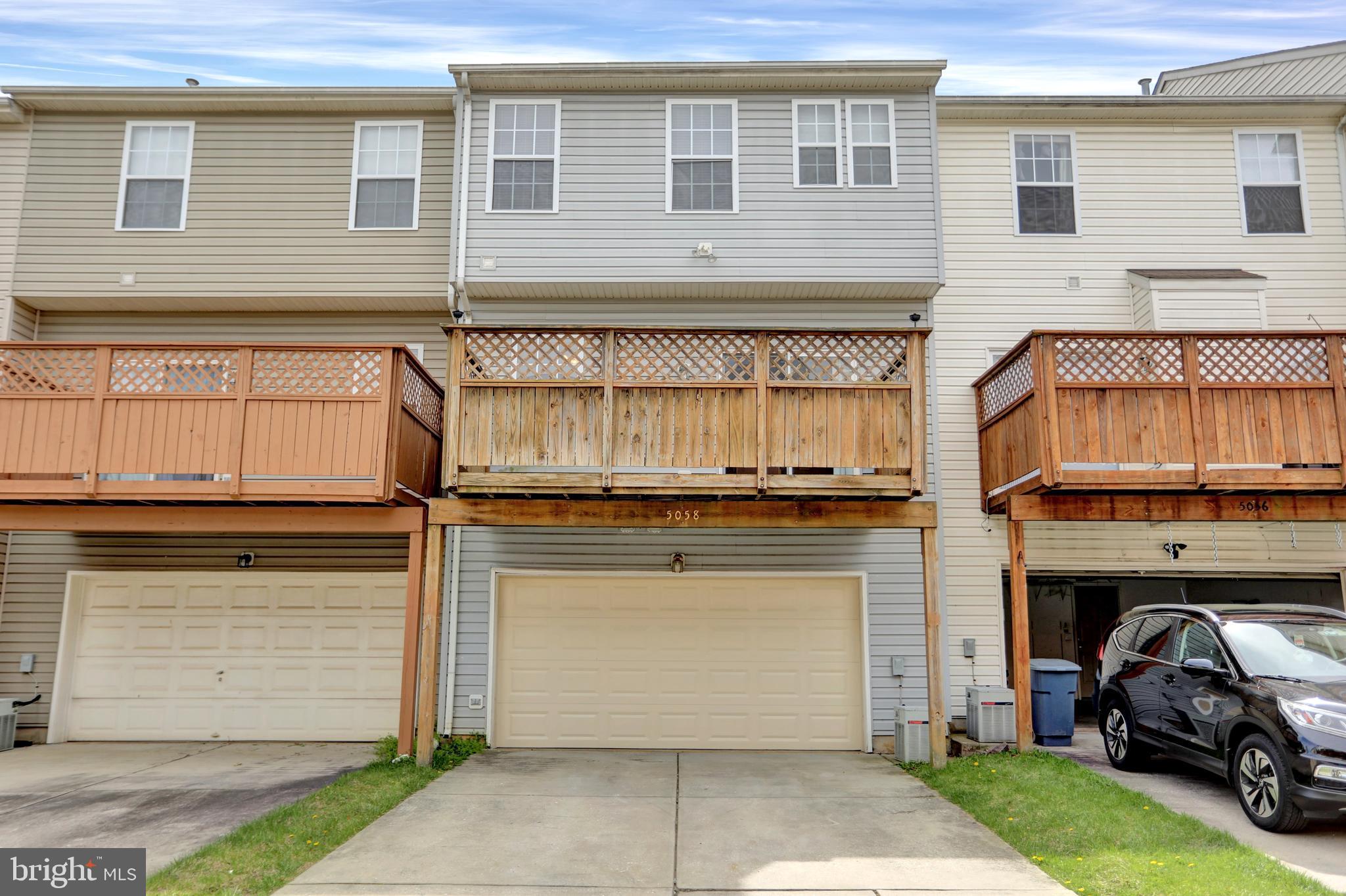 EATON SQUARE - Residential