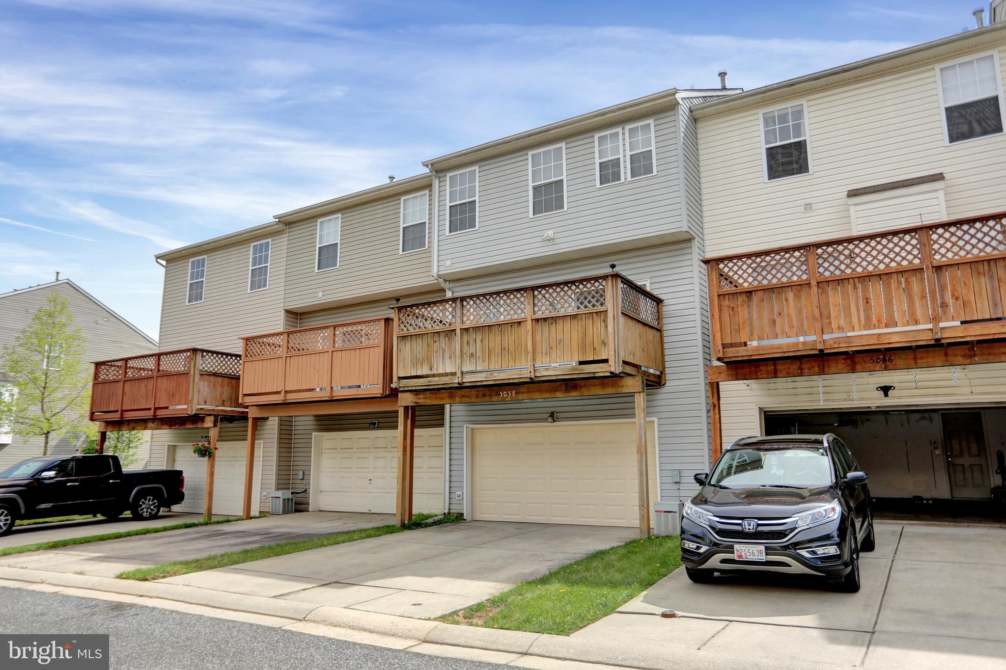 EATON SQUARE - Residential