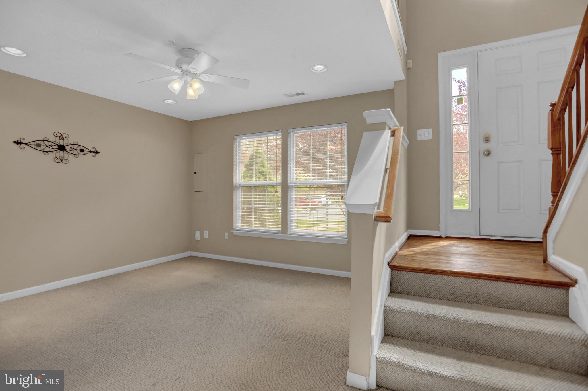 EATON SQUARE - Residential