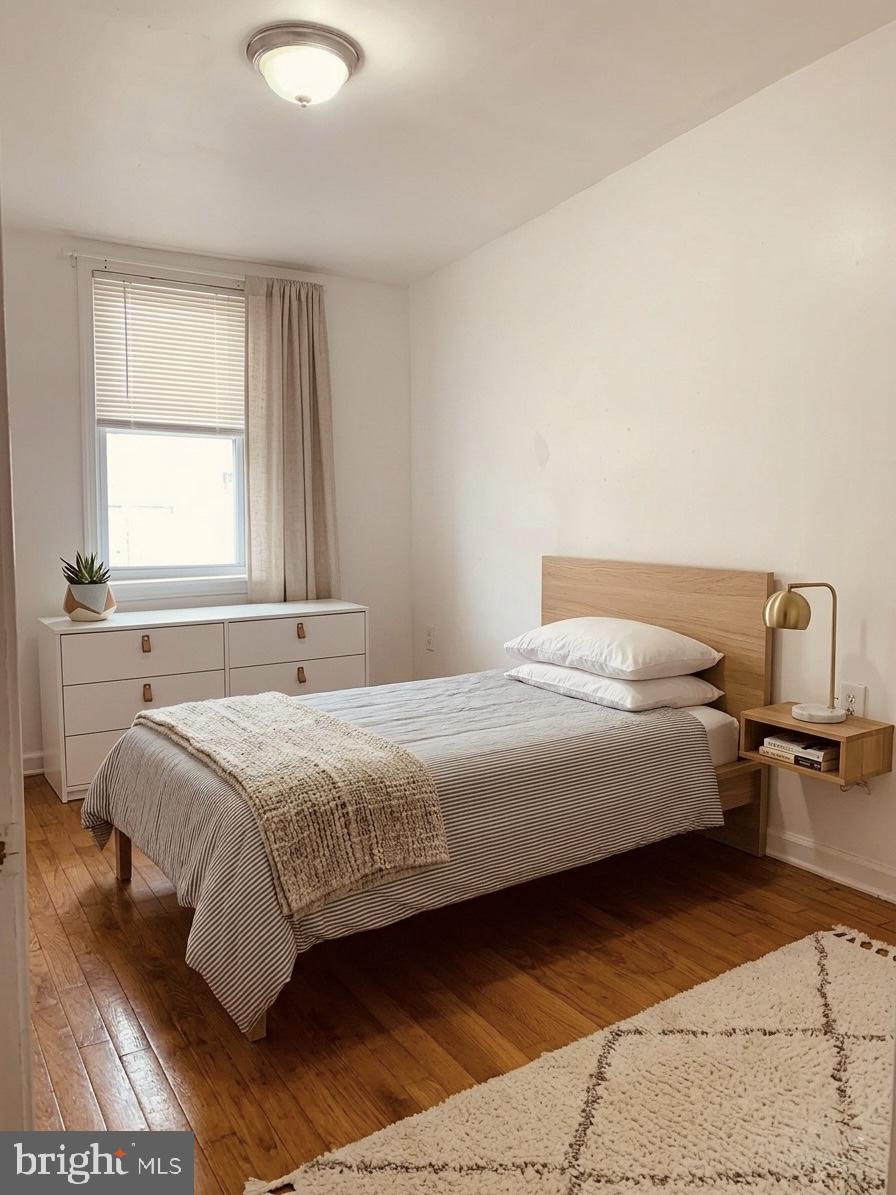 PORT RICHMOND - Residential Income