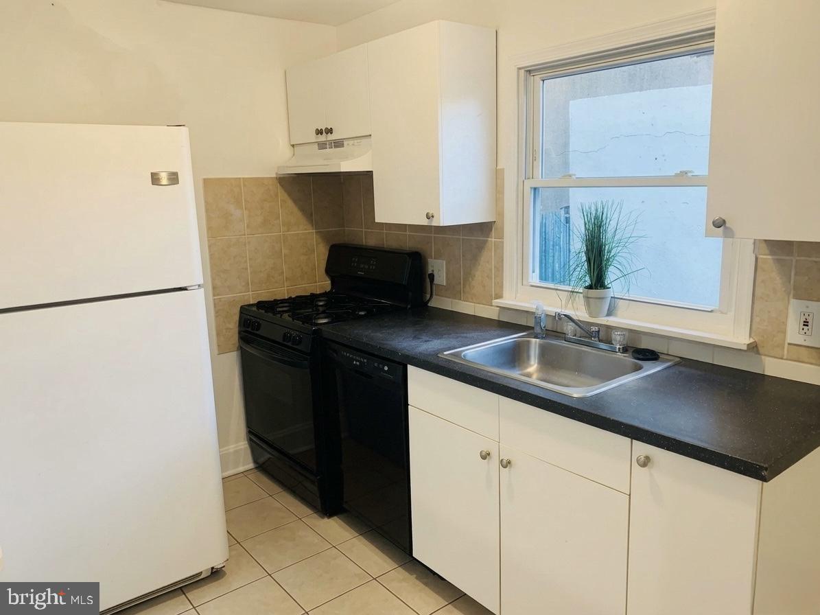 PORT RICHMOND - Residential Income