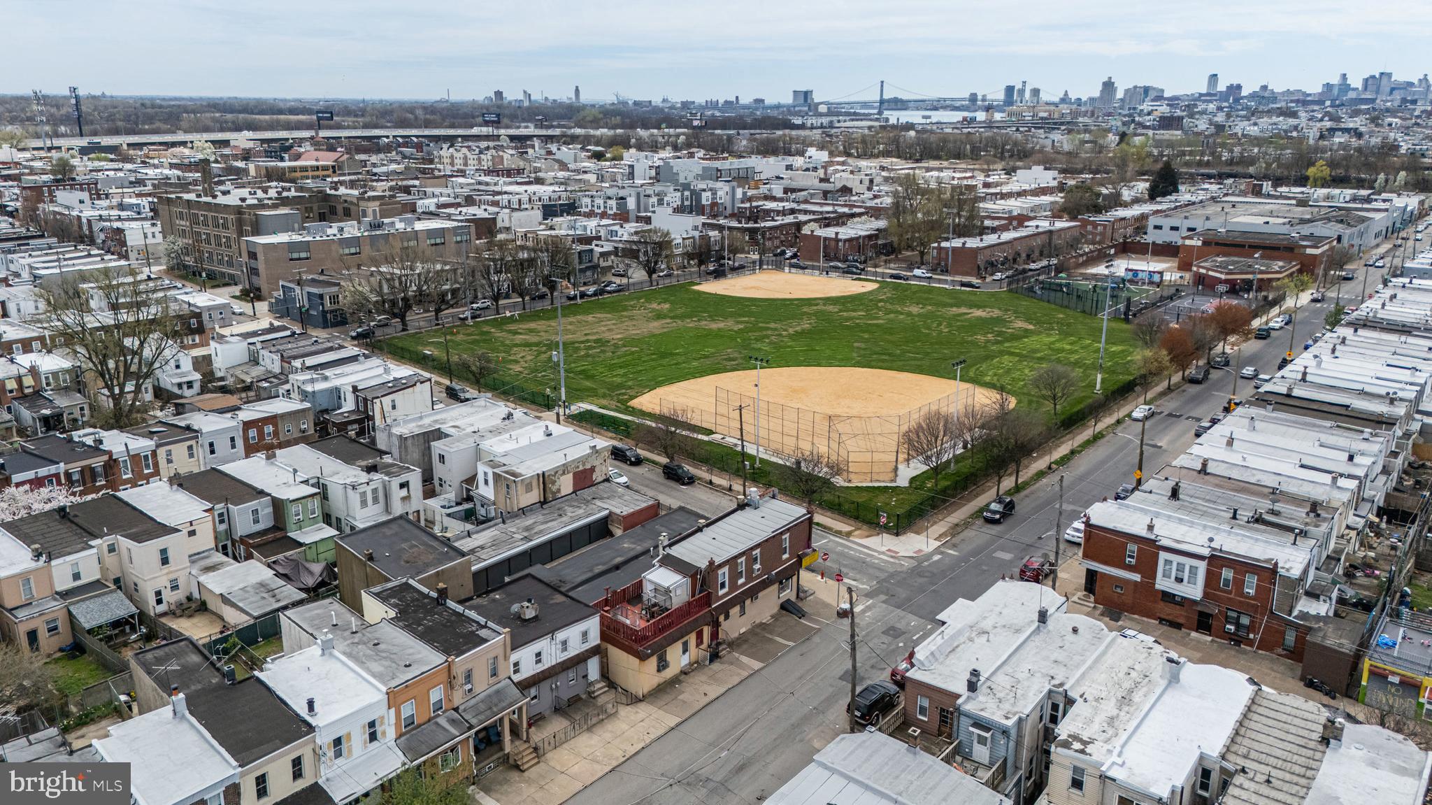 PORT RICHMOND - Residential Income