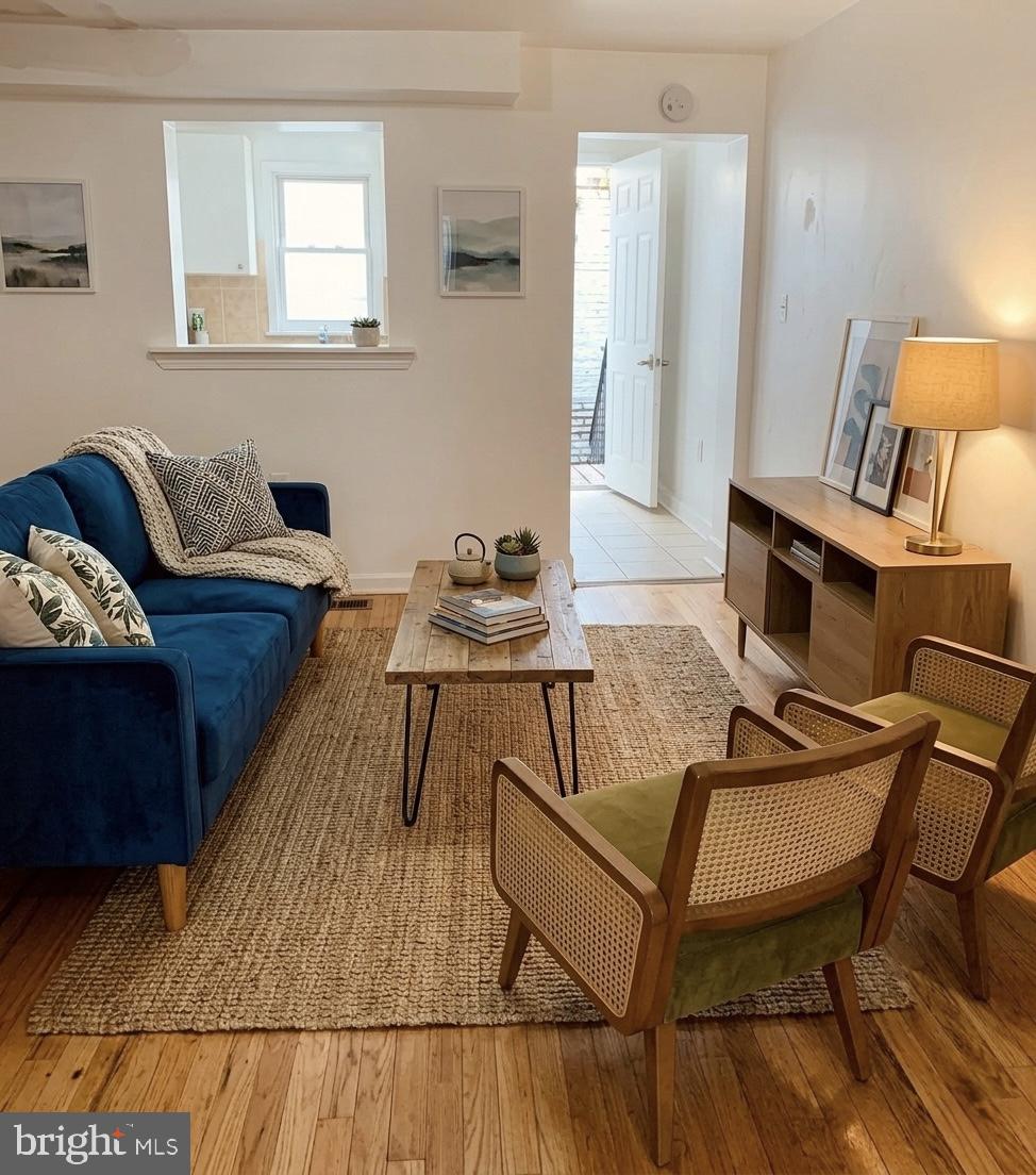 PORT RICHMOND - Residential Income