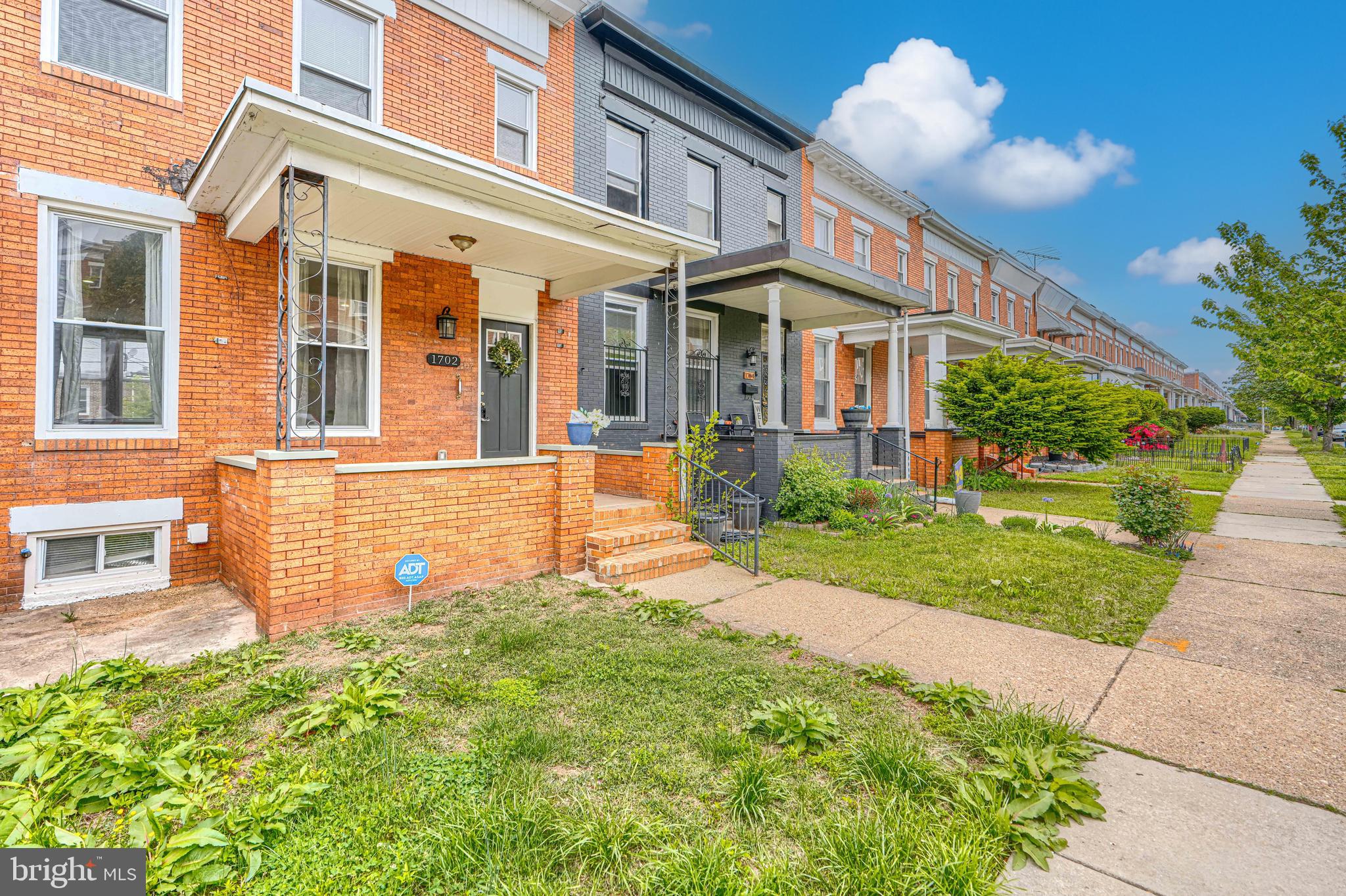 1702 E 32ND STREET