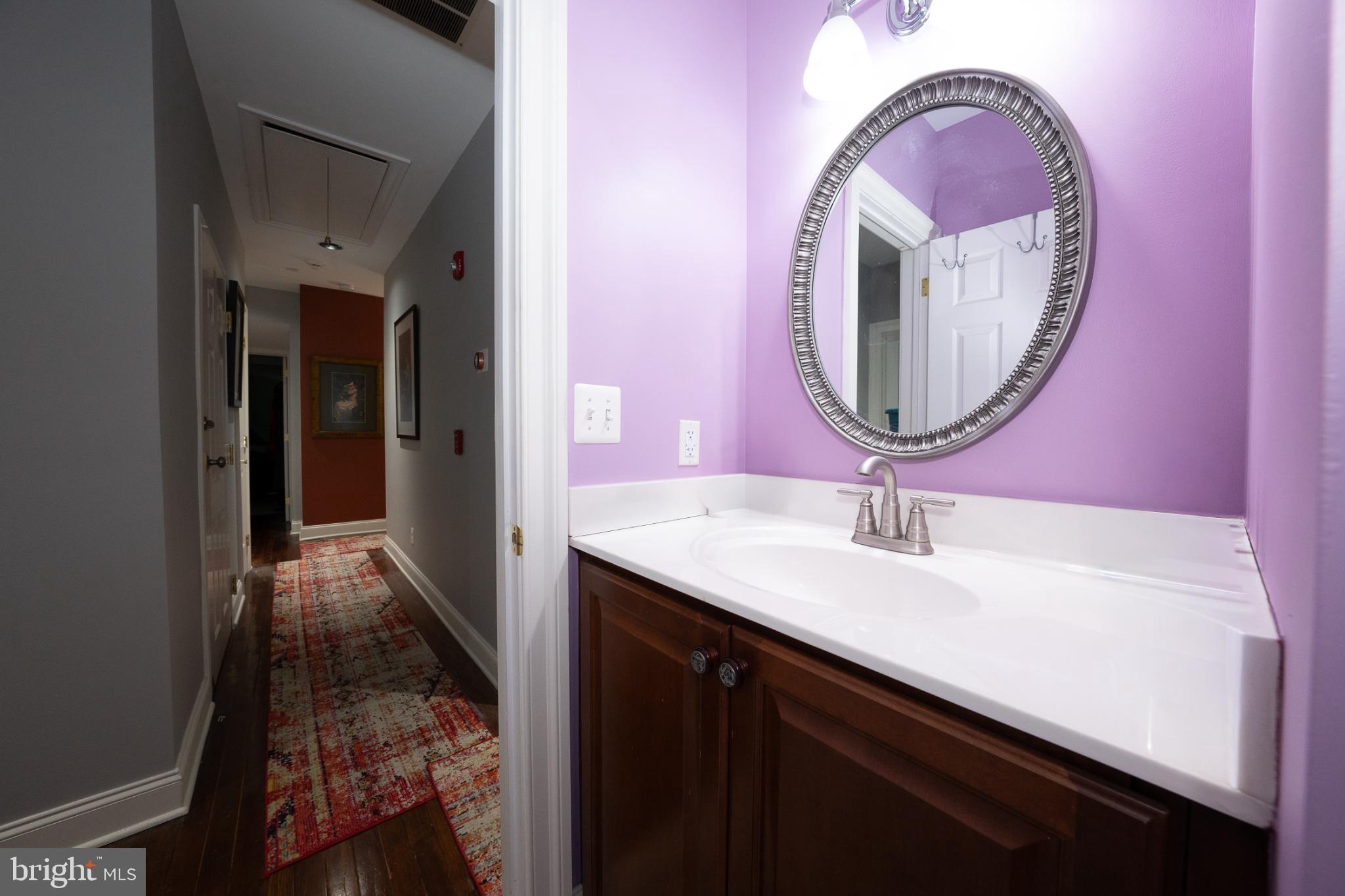 ROXBOROUGH - Residential