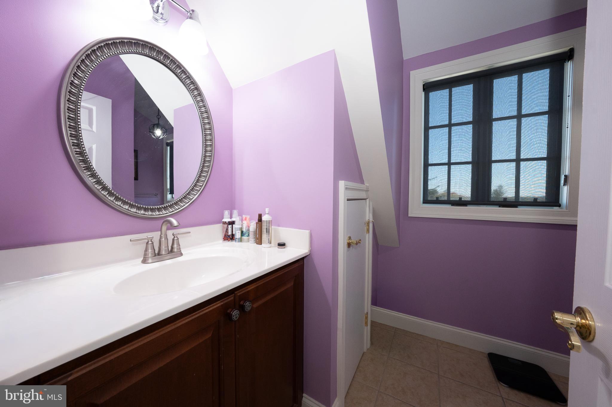 ROXBOROUGH - Residential