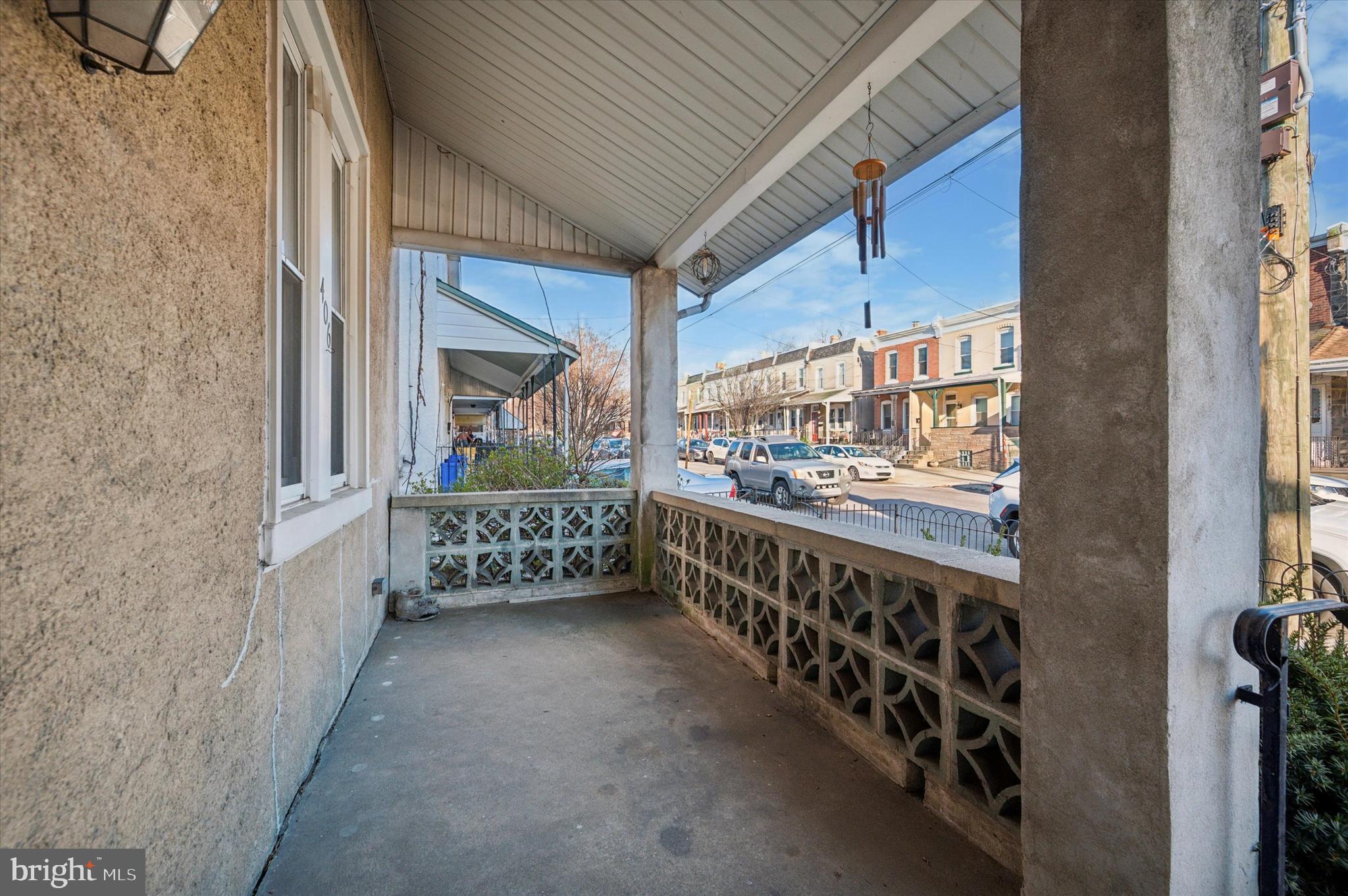 ROXBOROUGH - Residential