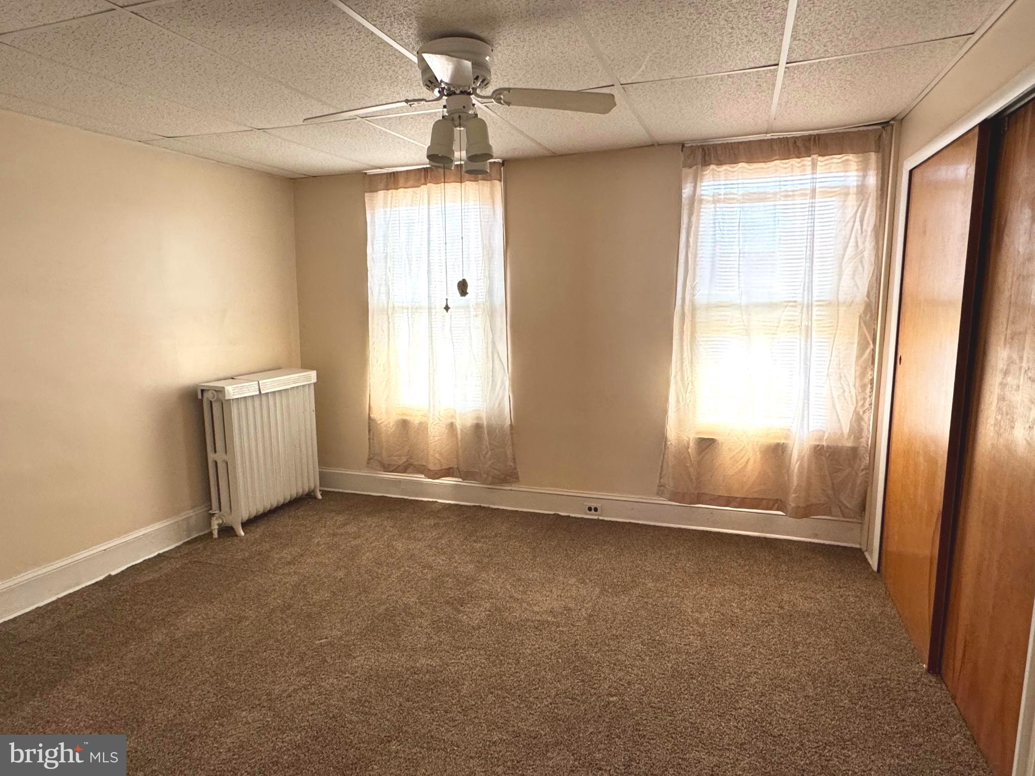 ROXBOROUGH - Residential