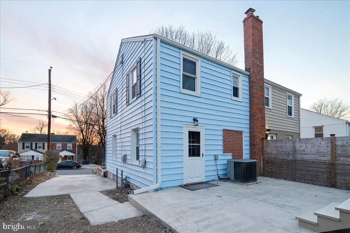 JEFFERSON MANOR - Residential