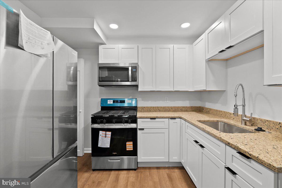 JEFFERSON MANOR - Residential