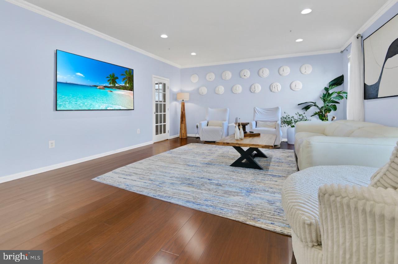 VILLAGES OF URBANA - Residential