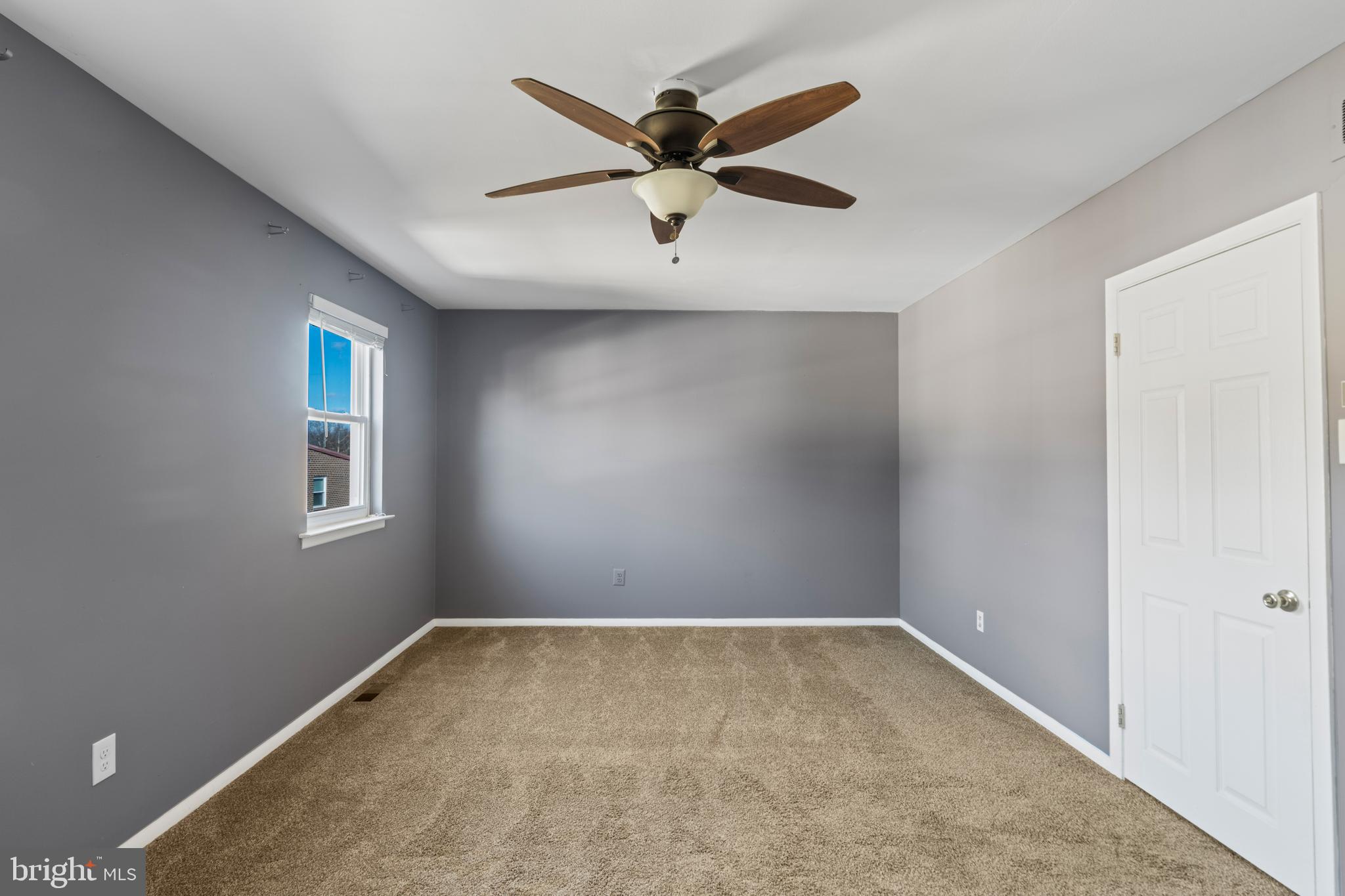 PHILADELPHIA (NORTHEAST) - Residential