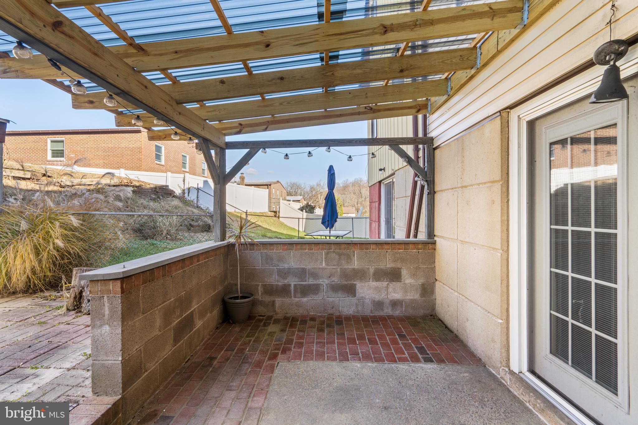 PHILADELPHIA (NORTHEAST) - Residential