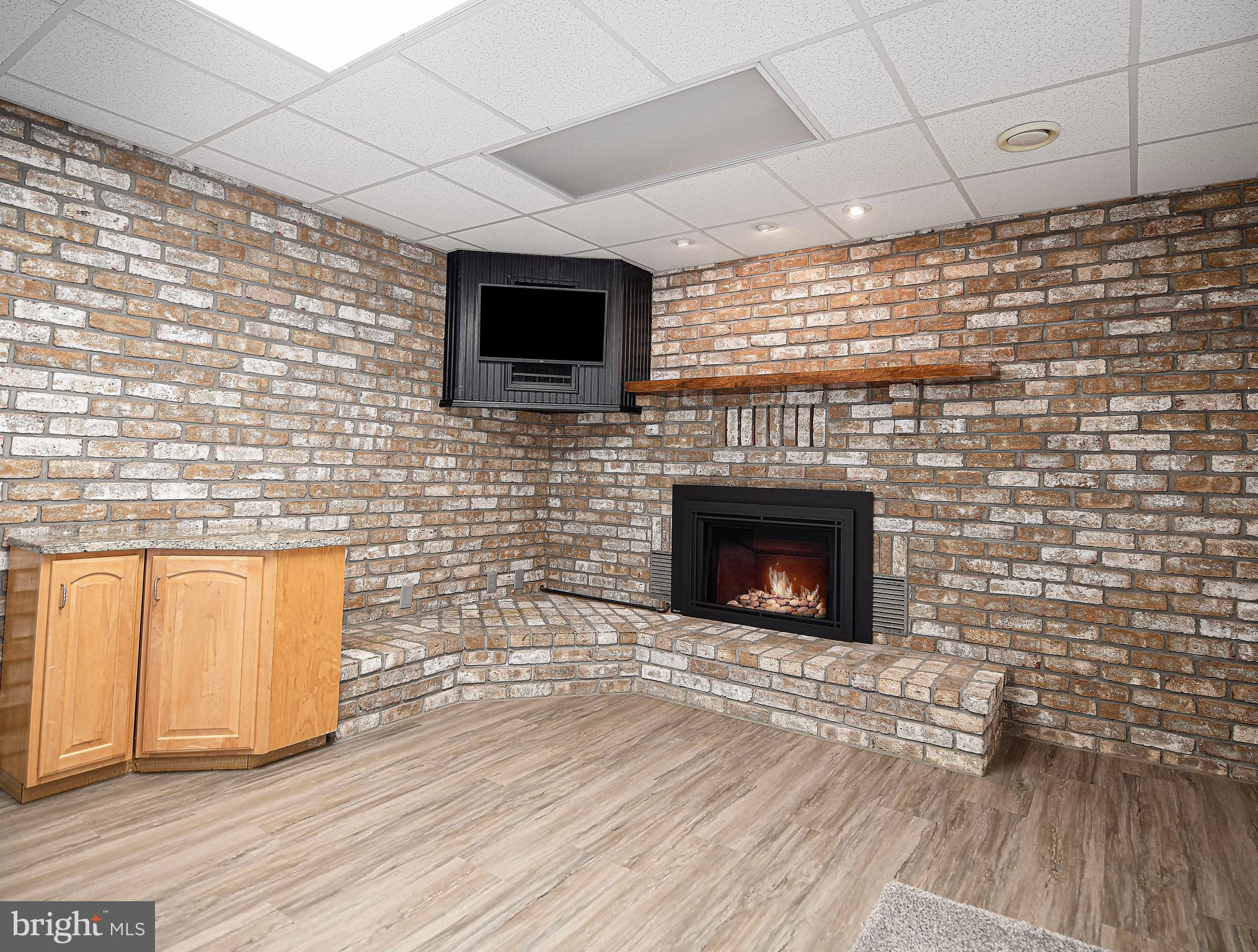 FOX MEADOWS PURCHASE - Residential