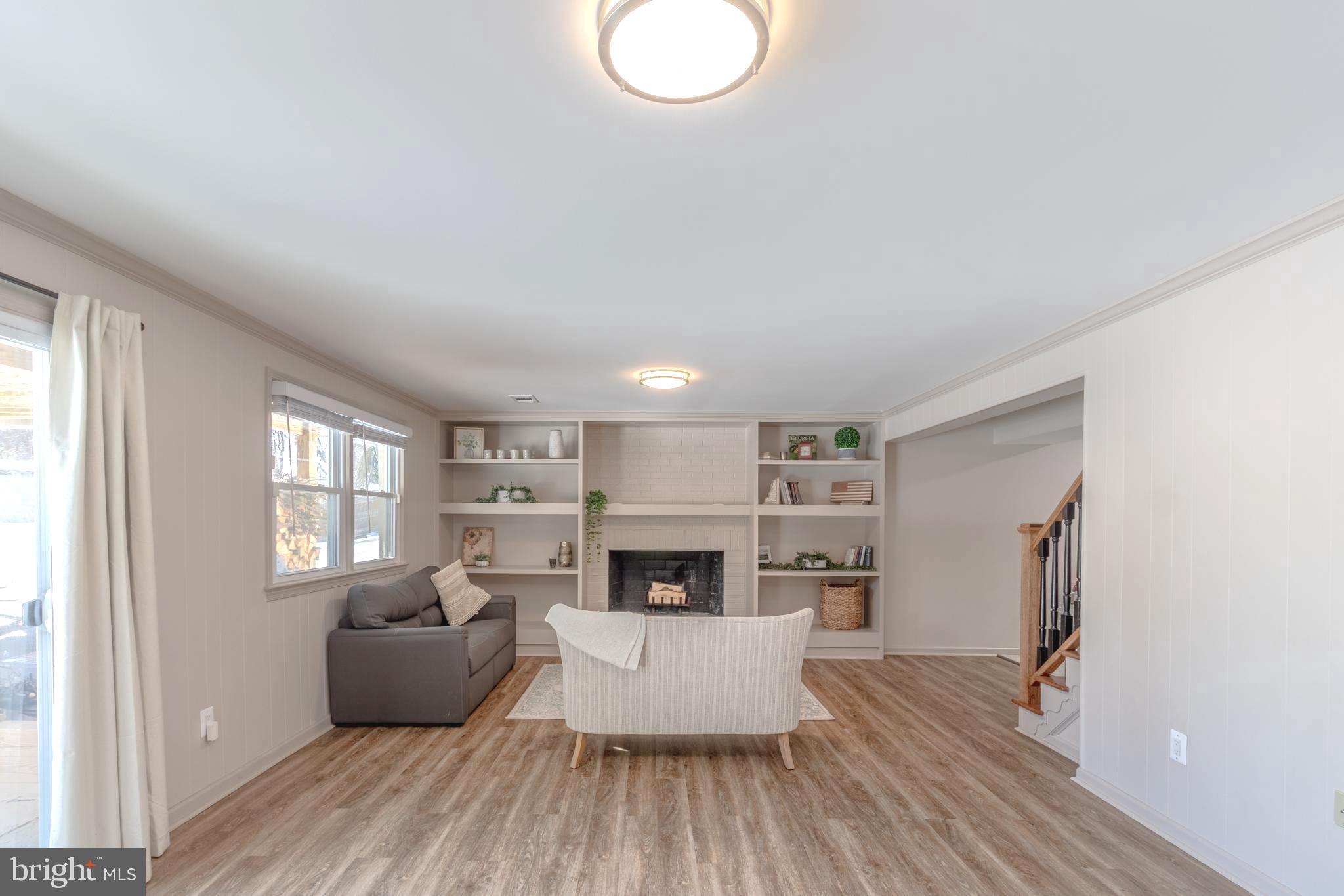 OAK HILL - Residential