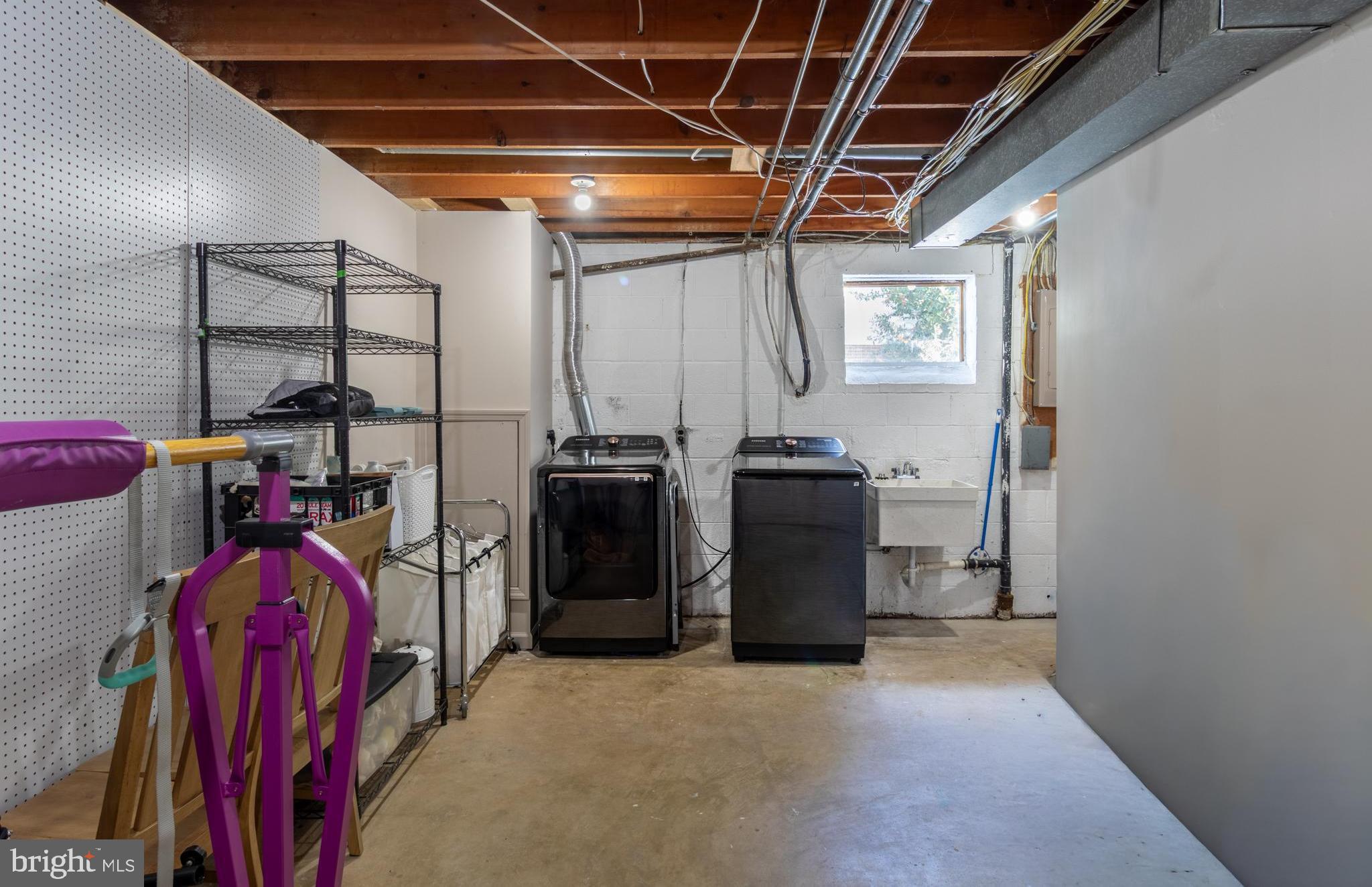 OAK HILL - Residential