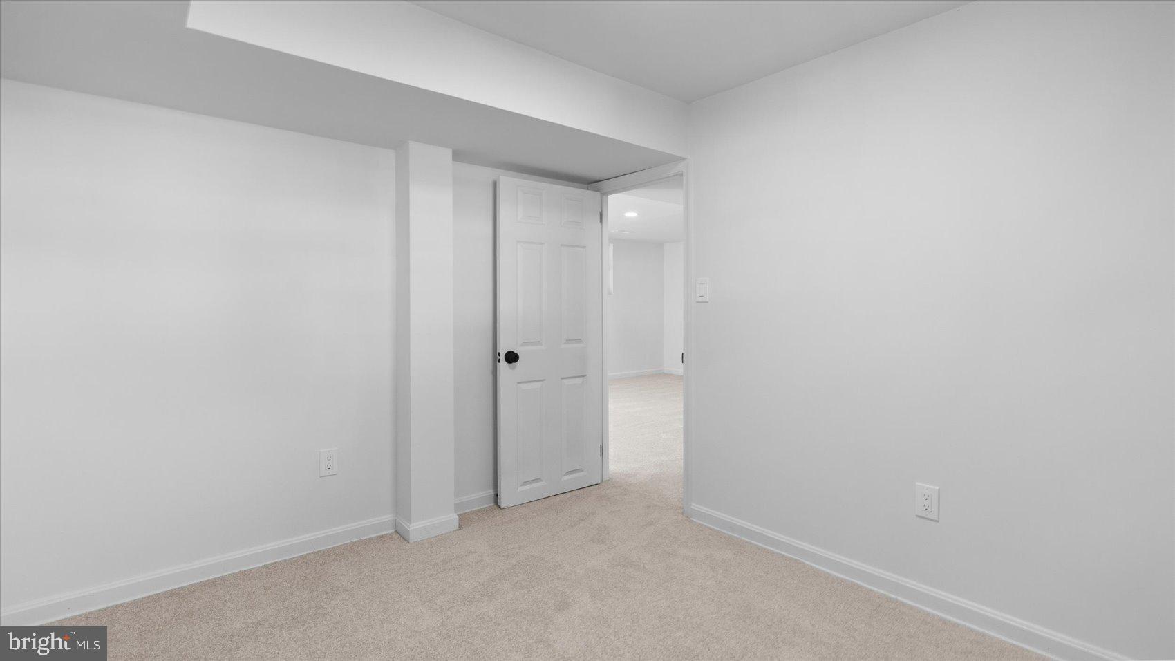 SUBURBIA - Residential