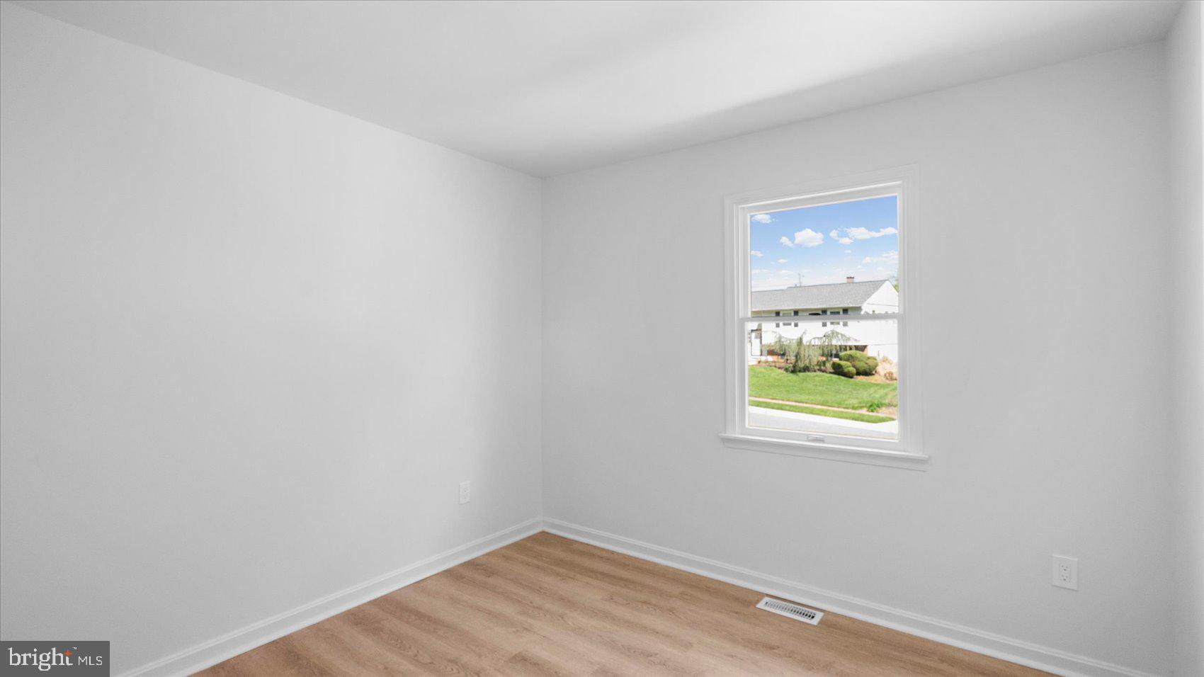 SUBURBIA - Residential