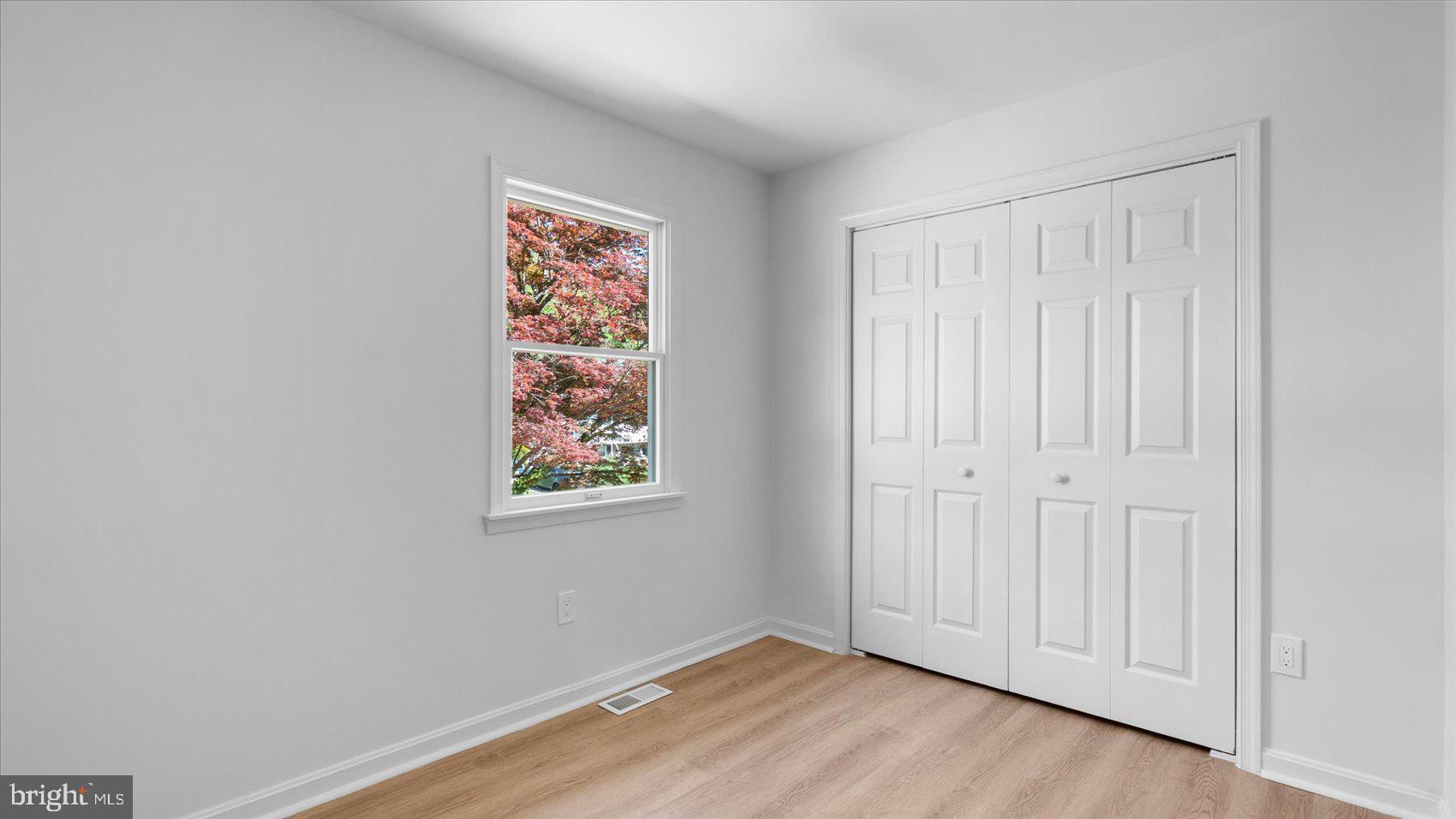 SUBURBIA - Residential