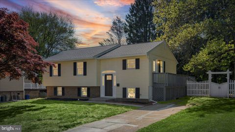 Photo of 804 Suburbian Road, REISTERSTOWN, MD 21136 (MLS # MDBC2159974)