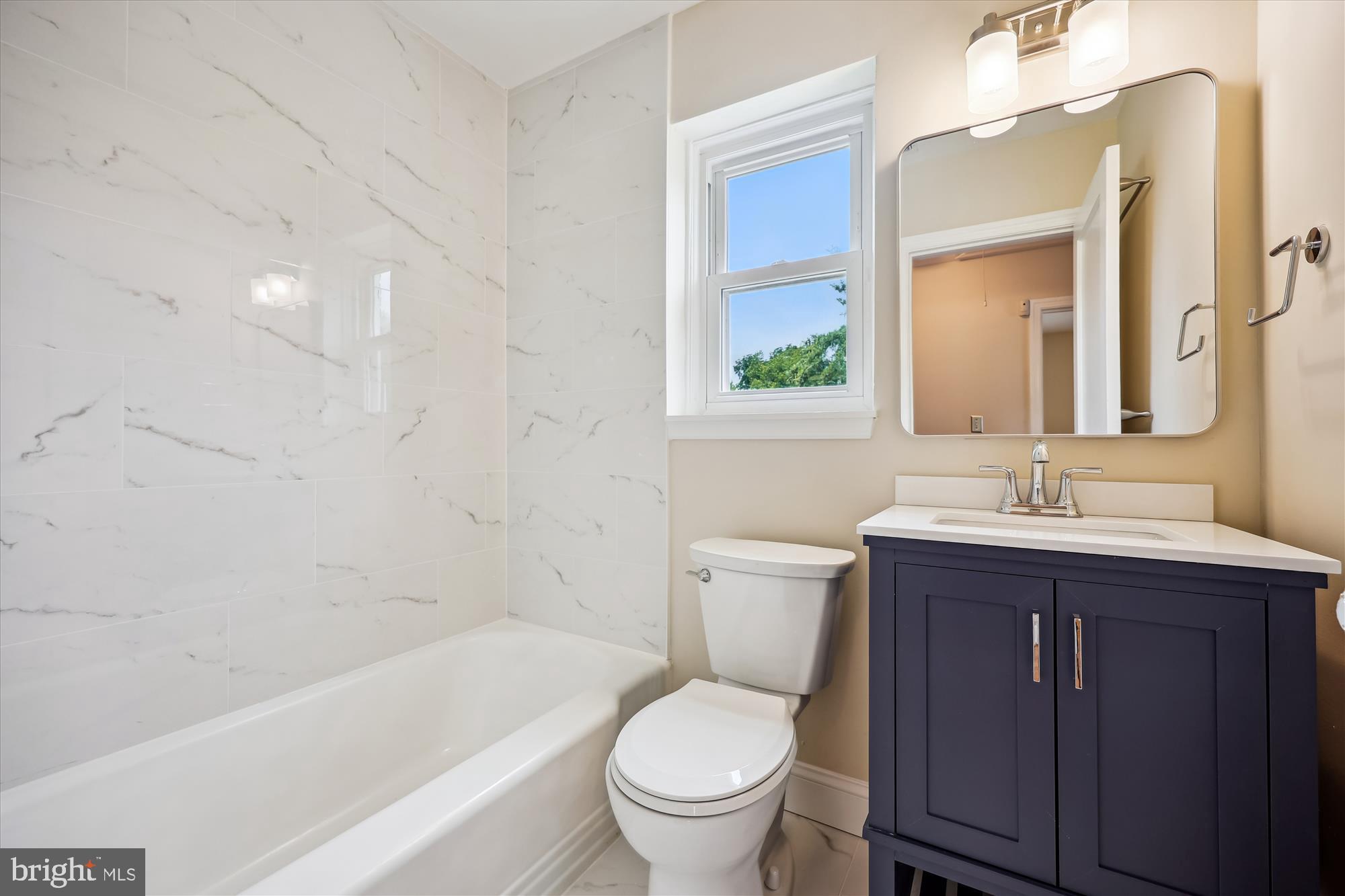 GLENVIEW - Residential