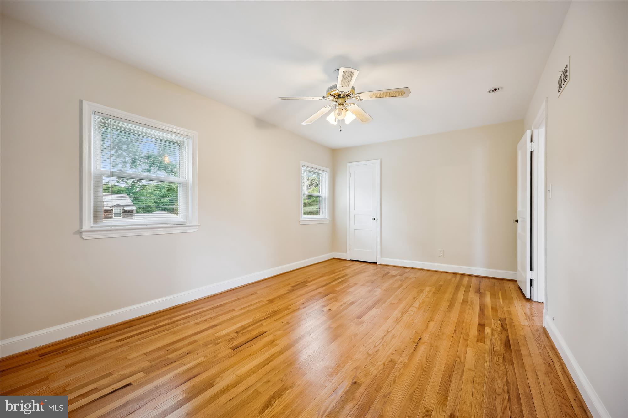 GLENVIEW - Residential