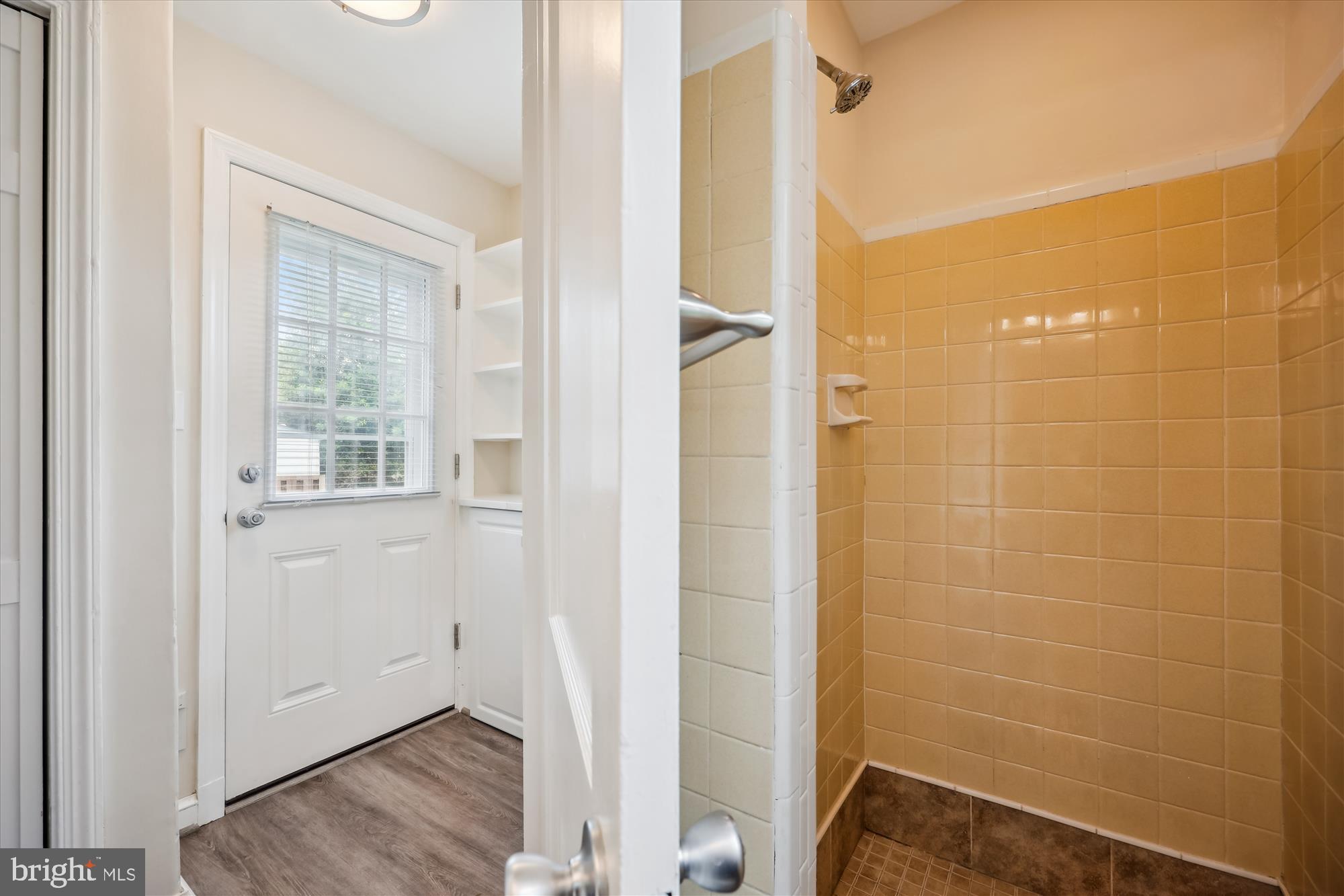 GLENVIEW - Residential