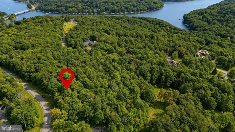 MLS: MDGA2012636