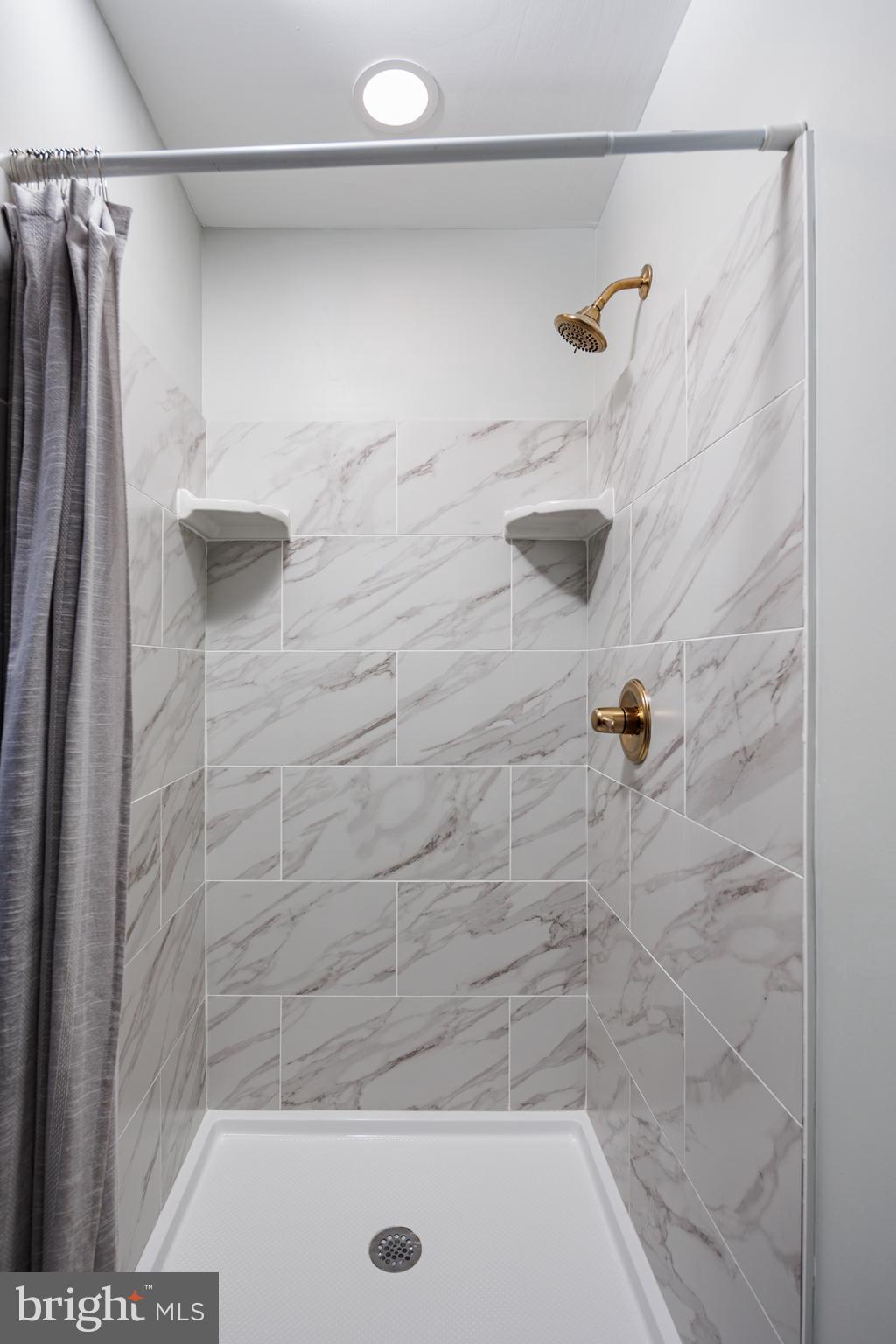 KINGS HEIGHTS - Residential