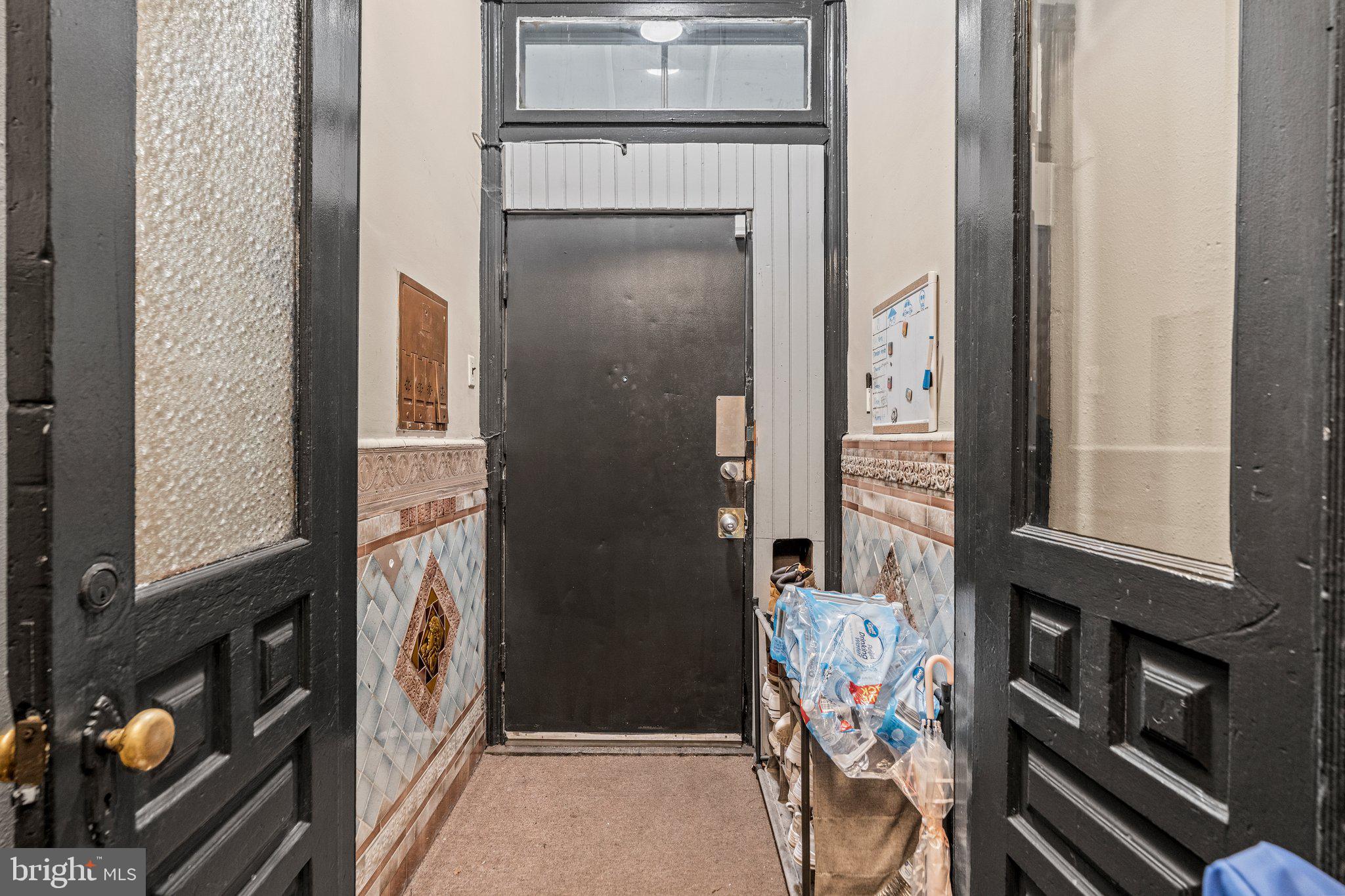 UNIVERSITY CITY - Commercial Sale