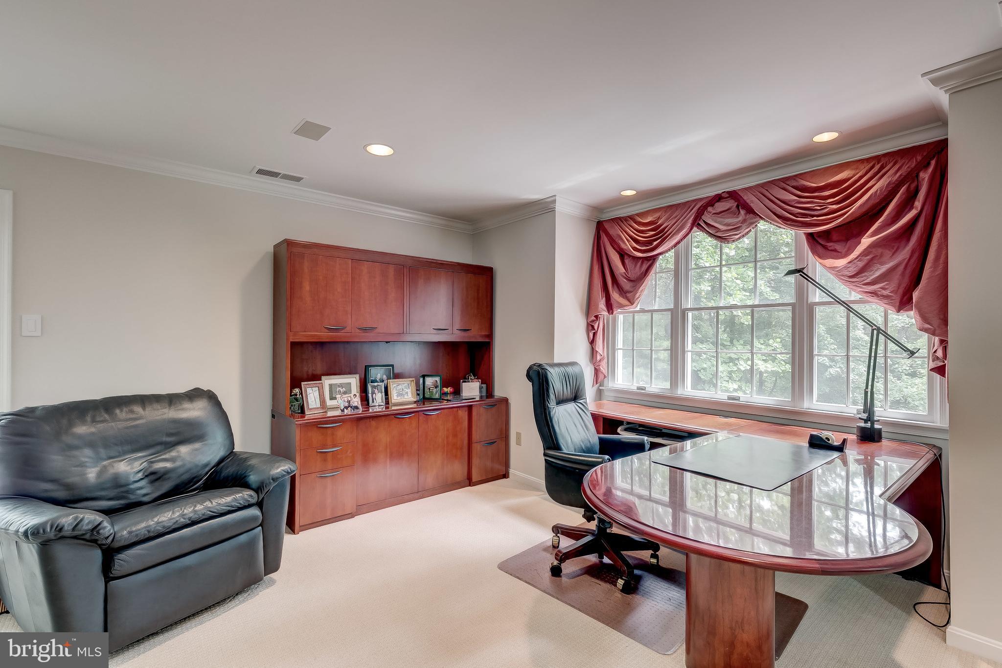 HUNTINGTON - Residential