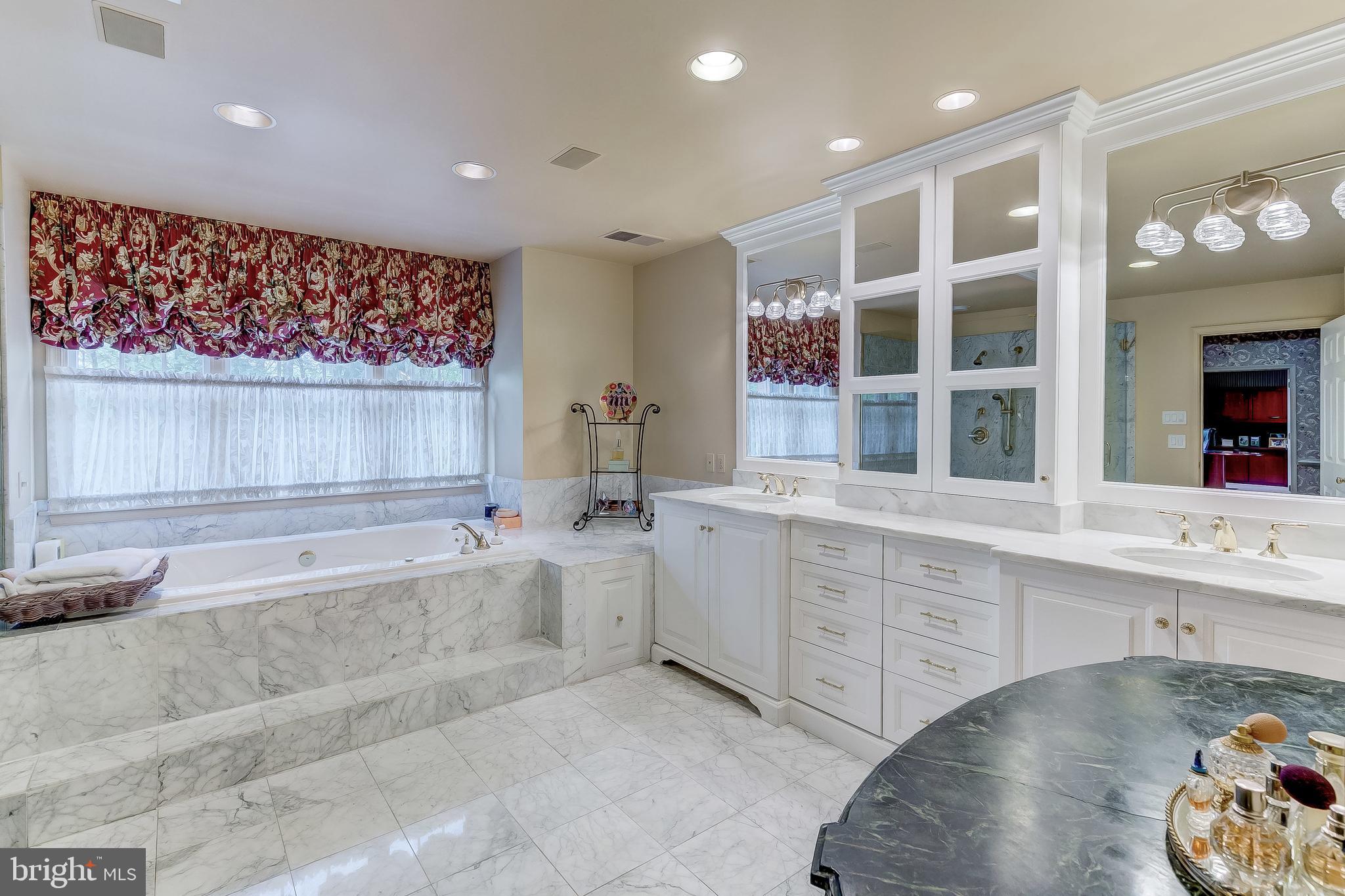 HUNTINGTON - Residential