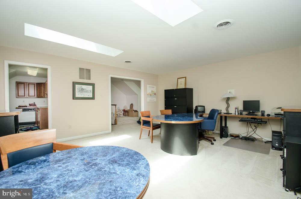 HUNTINGTON - Residential