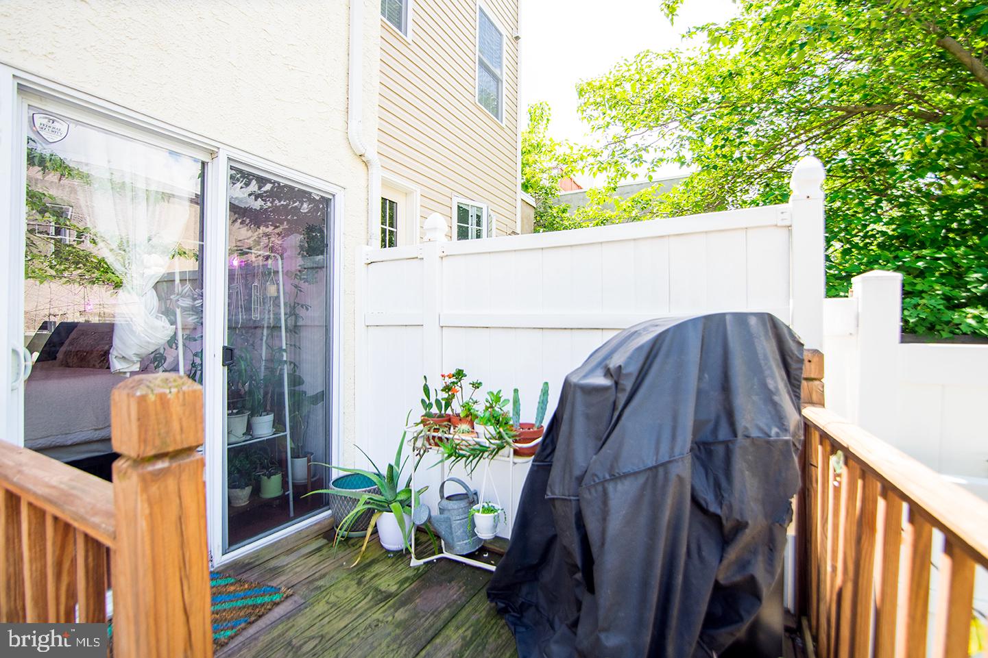 GRADUATE HOSPITAL - Residential Lease