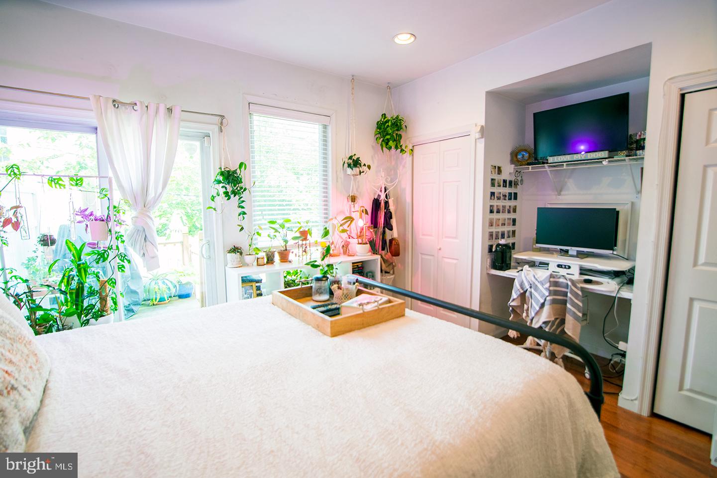 GRADUATE HOSPITAL - Residential Lease
