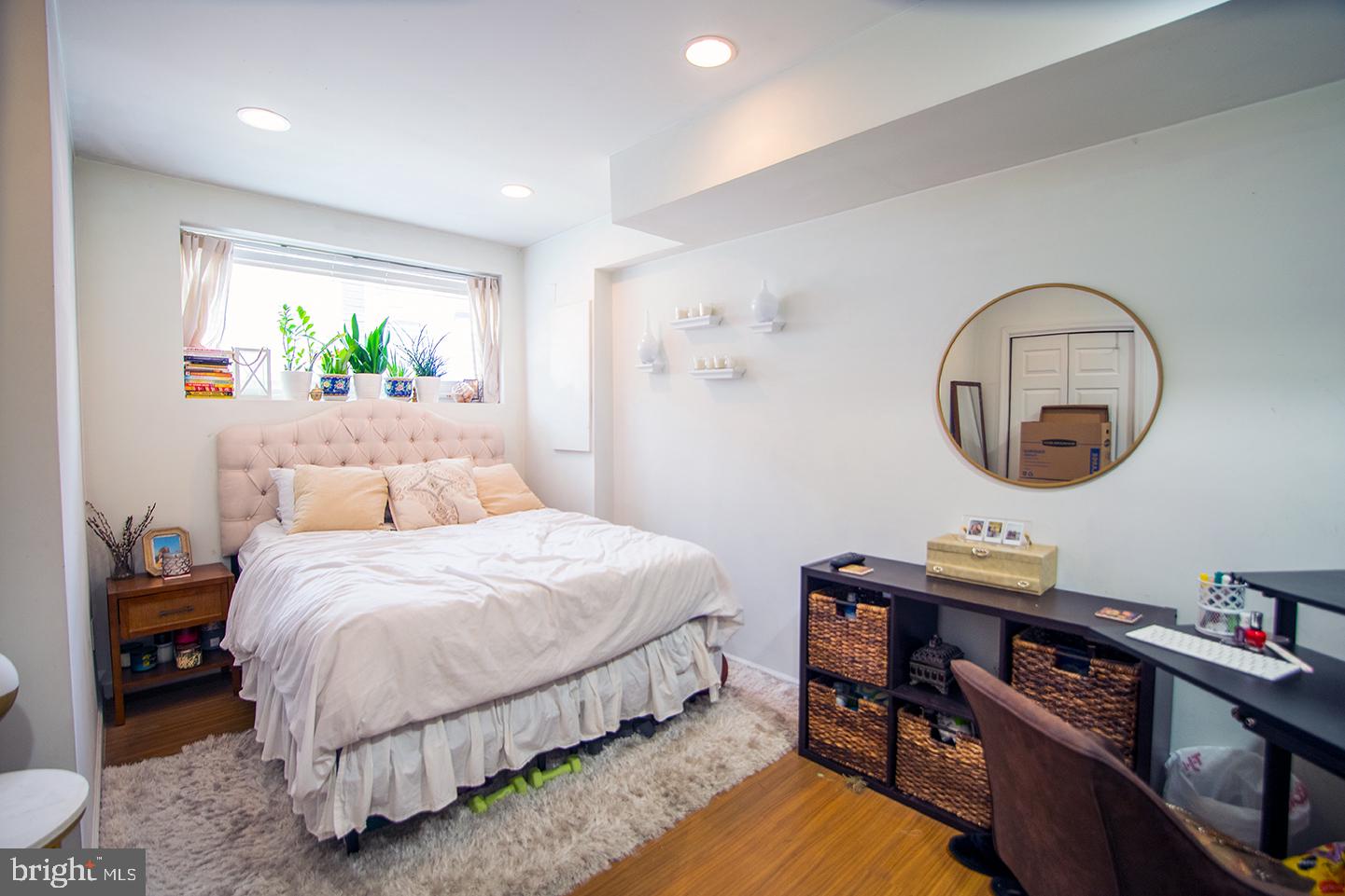 GRADUATE HOSPITAL - Residential Lease