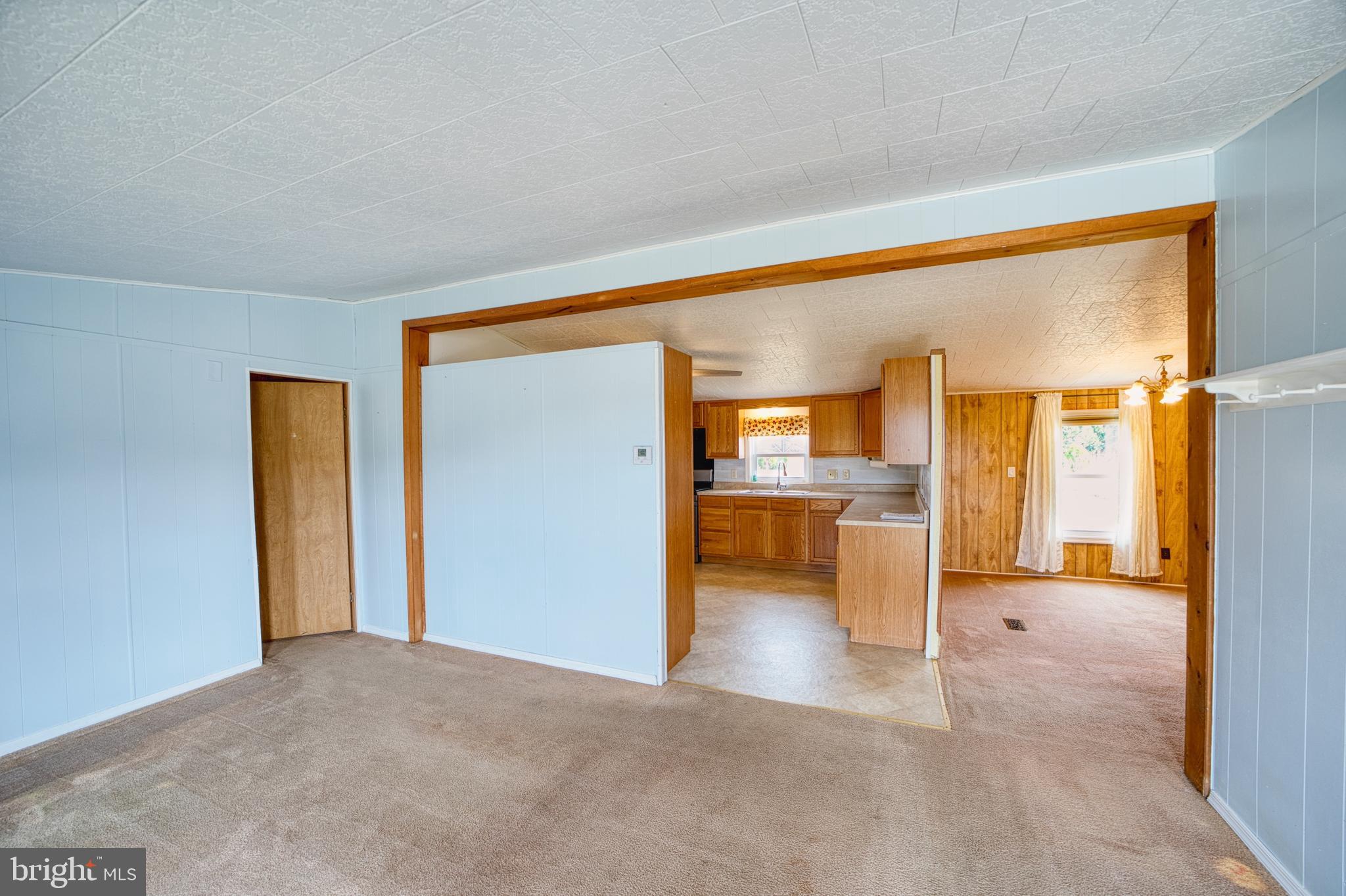 1700 THOMPSONVILLE ROAD