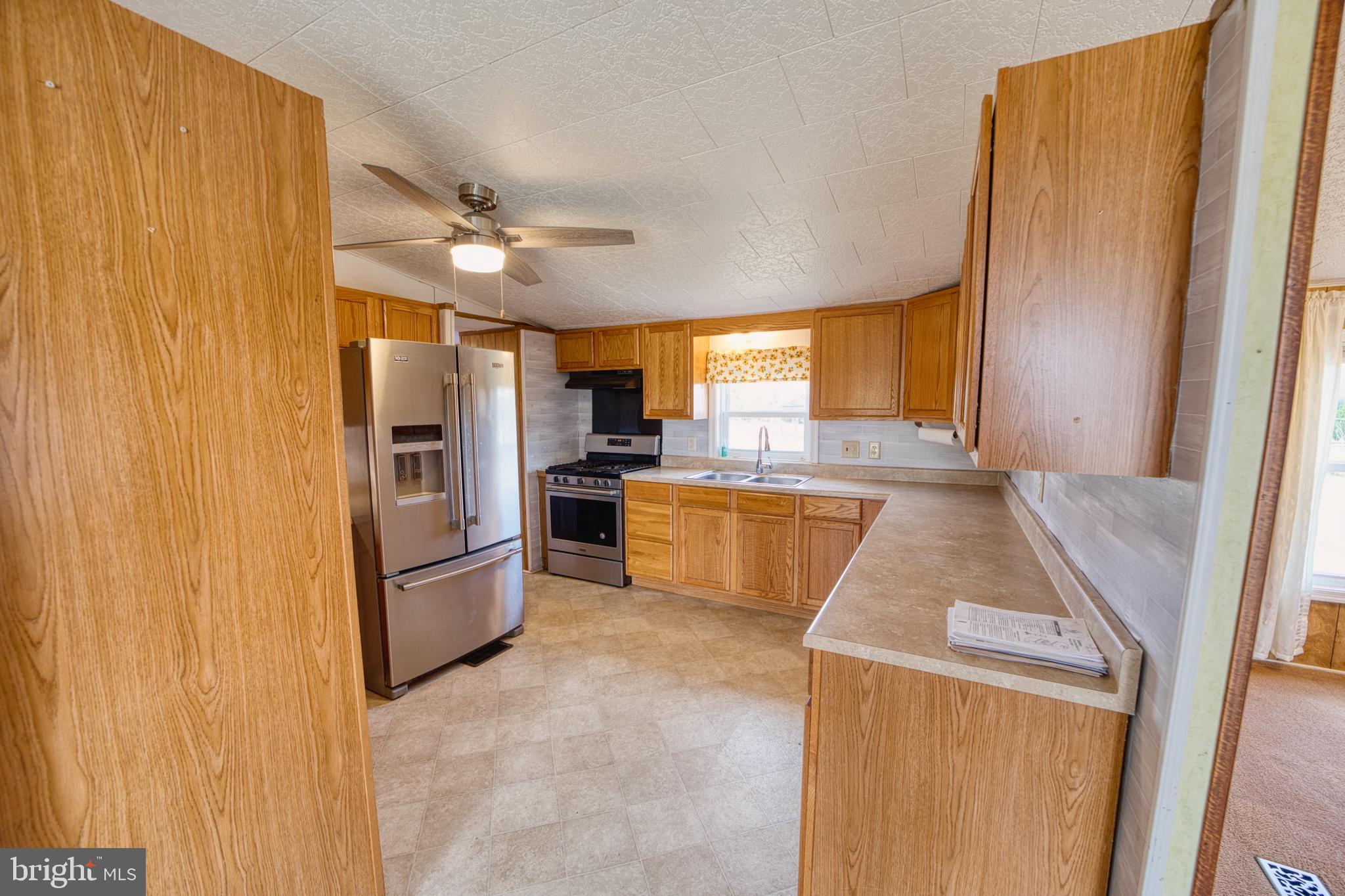 1700 THOMPSONVILLE ROAD