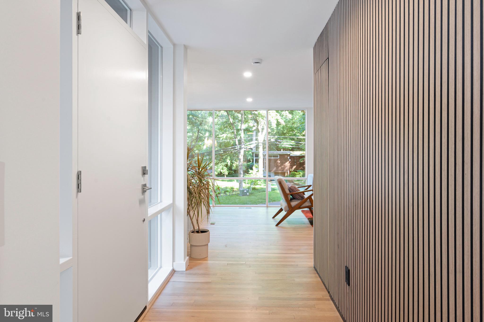 HOLLIN HILLS - Residential