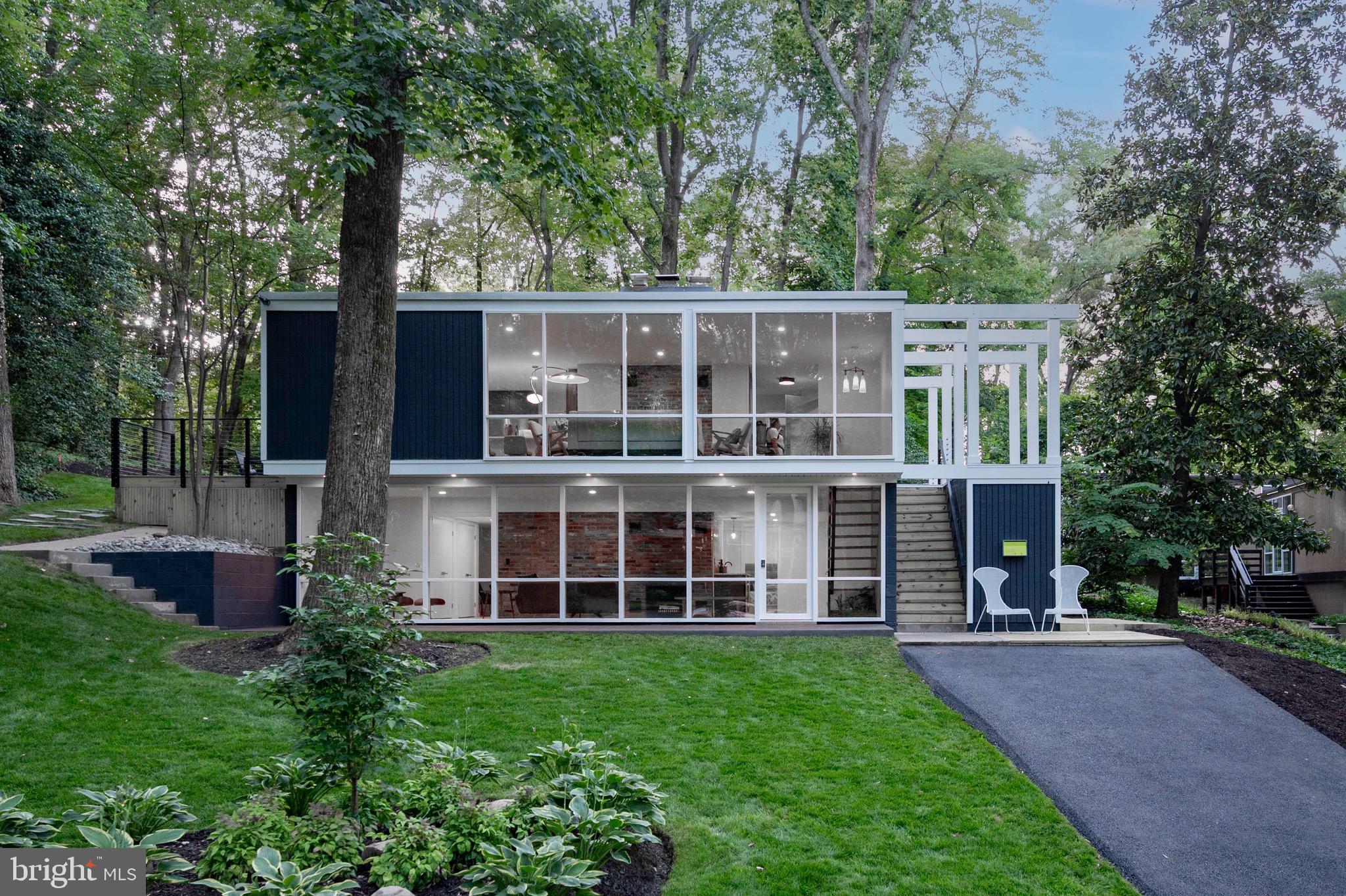 HOLLIN HILLS - Residential