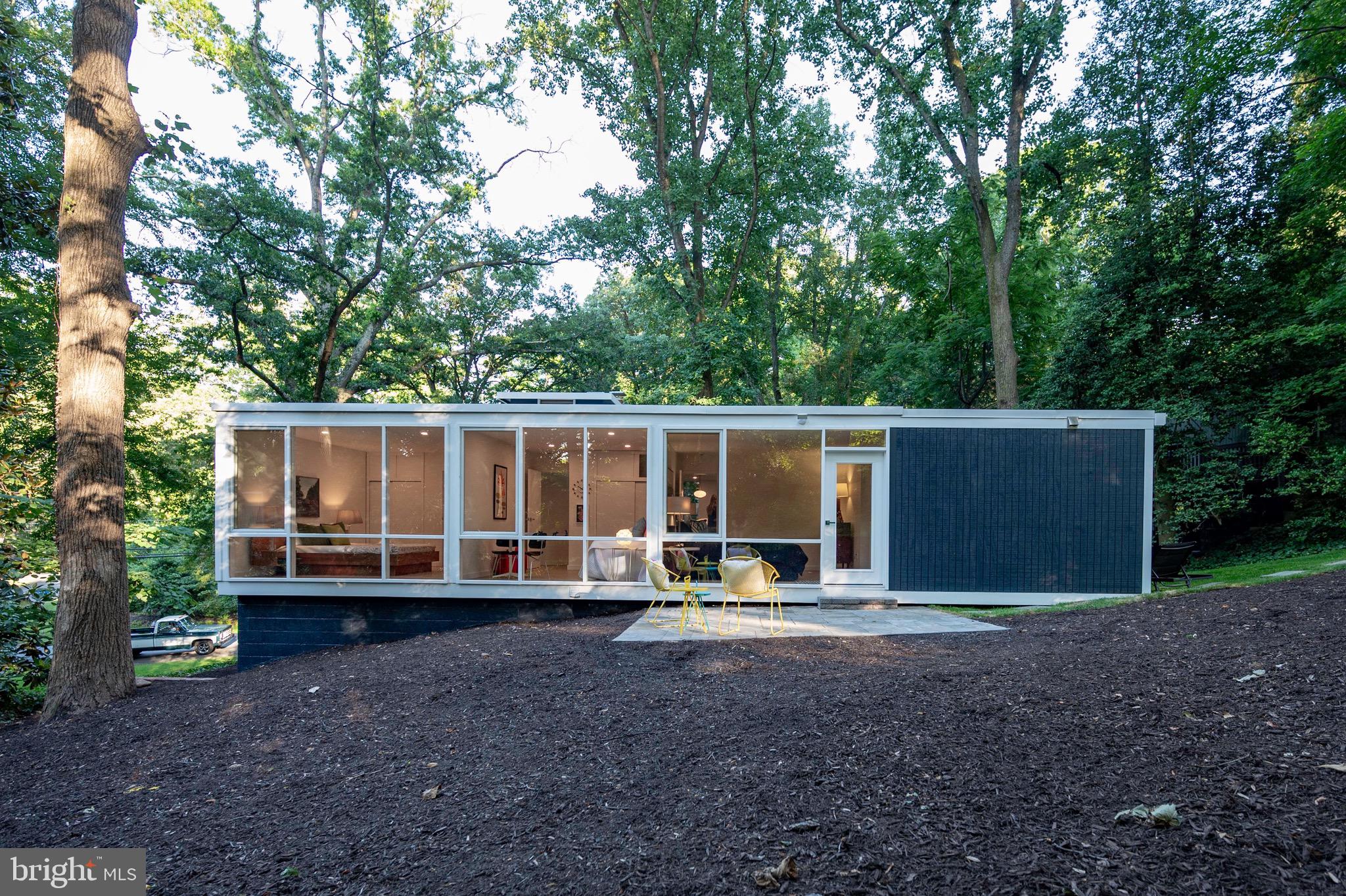 HOLLIN HILLS - Residential