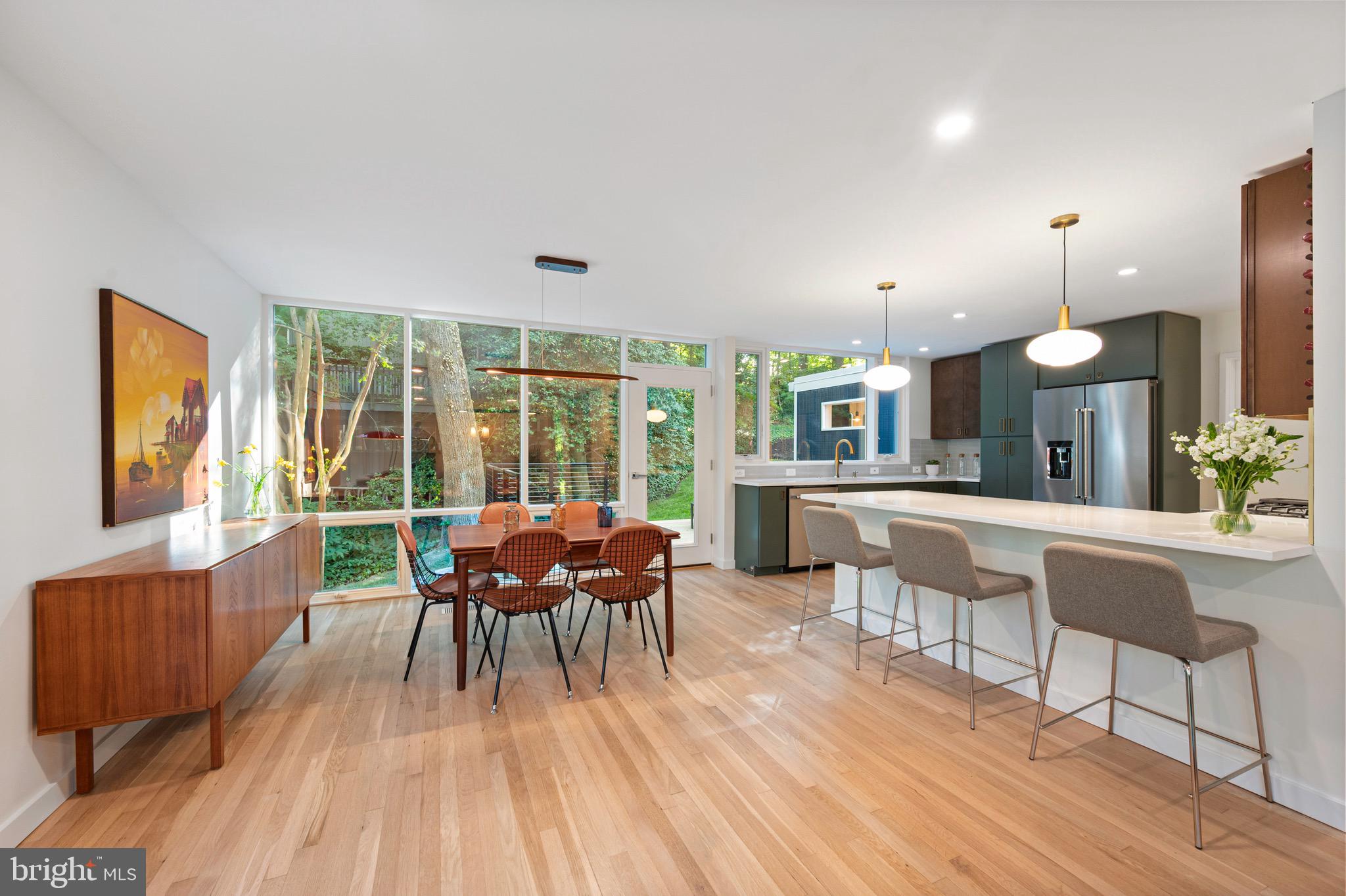 HOLLIN HILLS - Residential