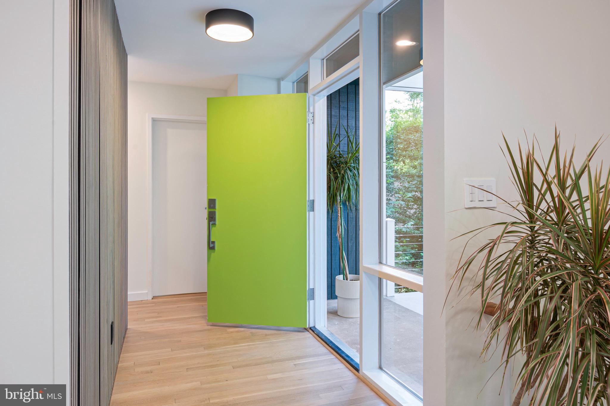 HOLLIN HILLS - Residential