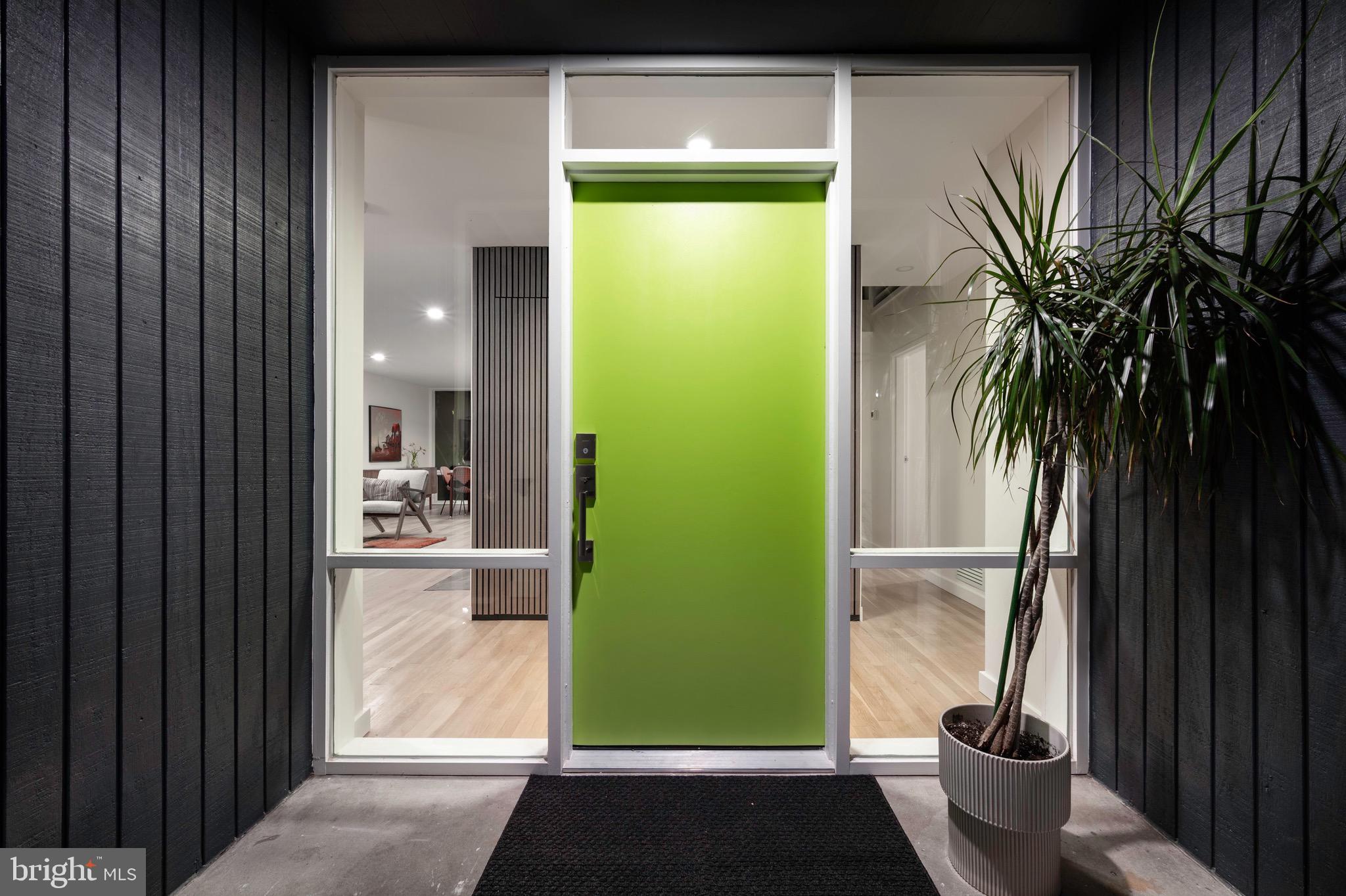 HOLLIN HILLS - Residential