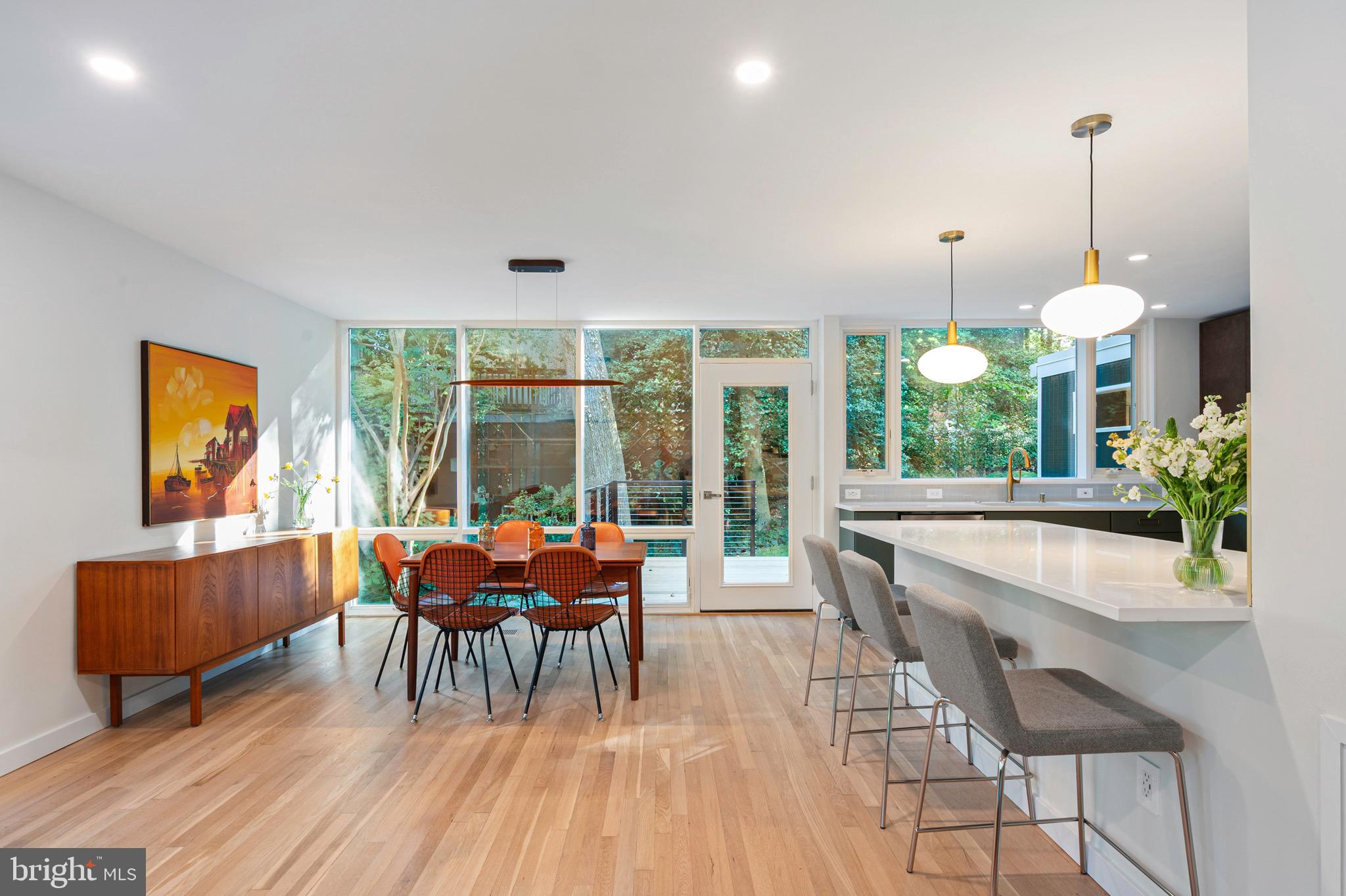 HOLLIN HILLS - Residential