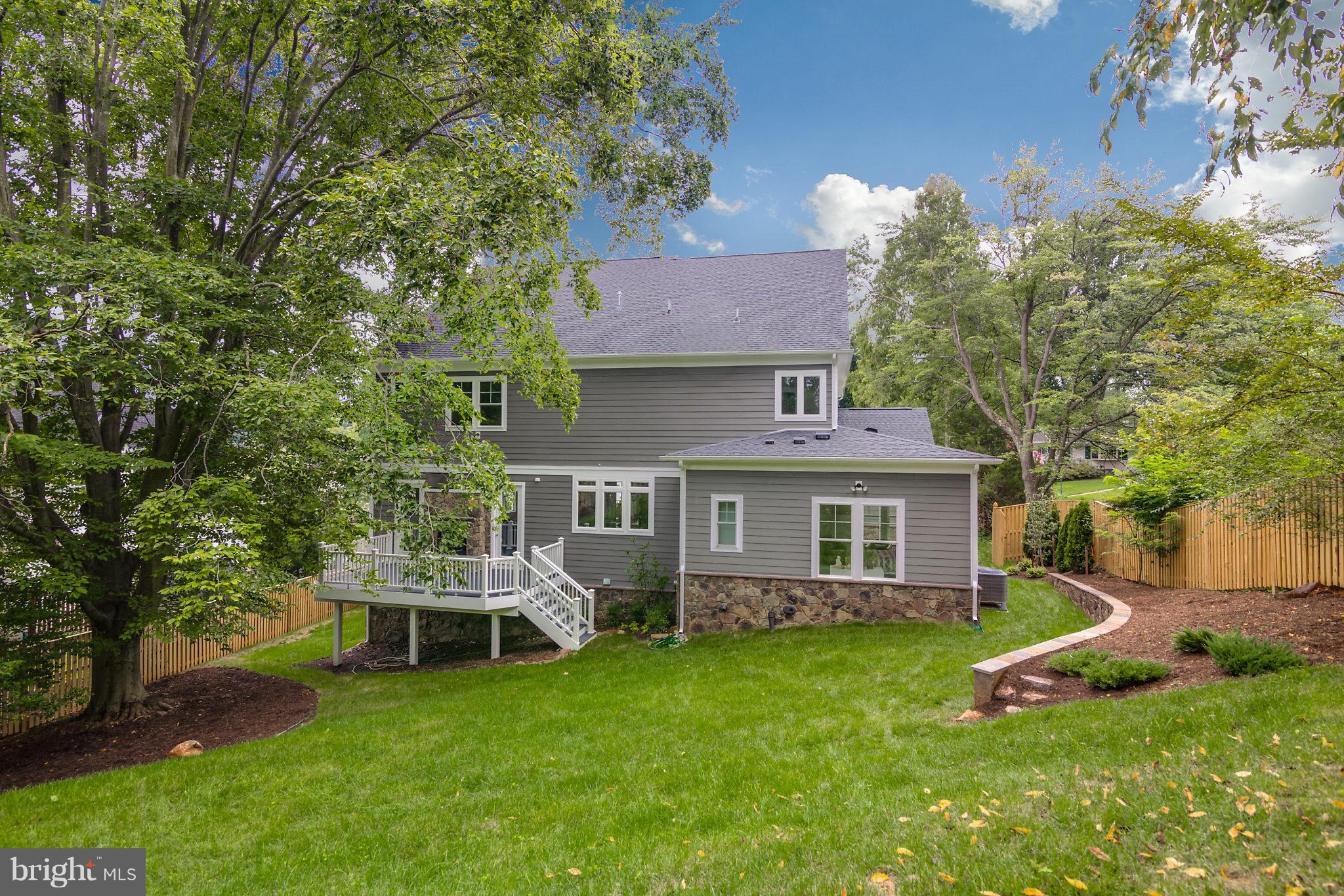 CHESTERBROOK WOODS - Residential